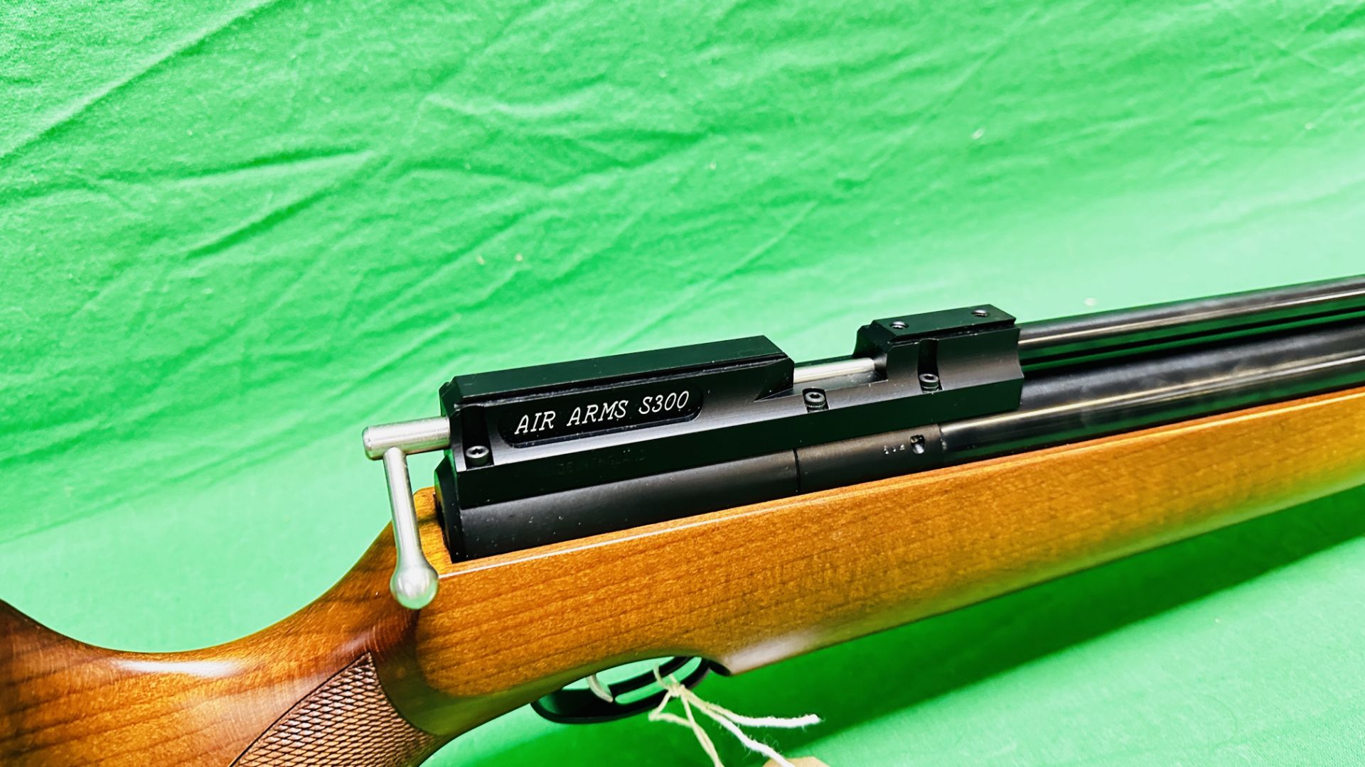 AIRARMS S300 . - Image 6 of 12
