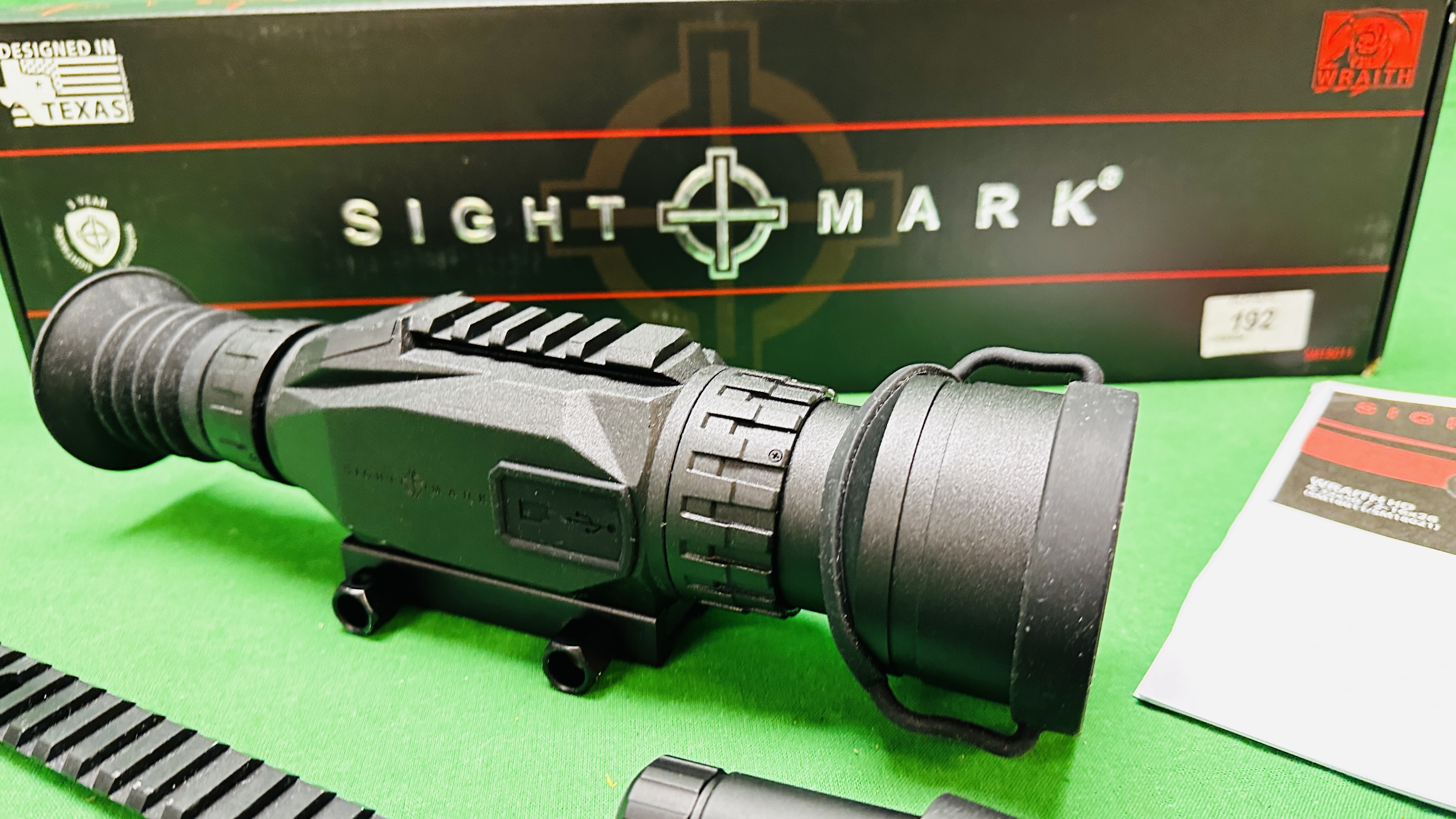 BOXED AS NEW SIGHT MARK WRAITH HD SERIES 4-32X50 DIGITAL DAY/NIGHT RIFLE SCOPE - Image 2 of 16