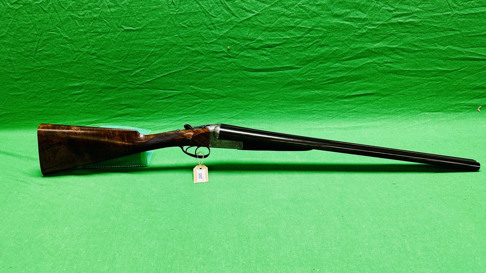 WILLIAM FORD 12 BORE SIDE BY SIDE SHOTGUN #10200, 25" BARRELS, SLEEVED, WITH CHURCHILL RIB,