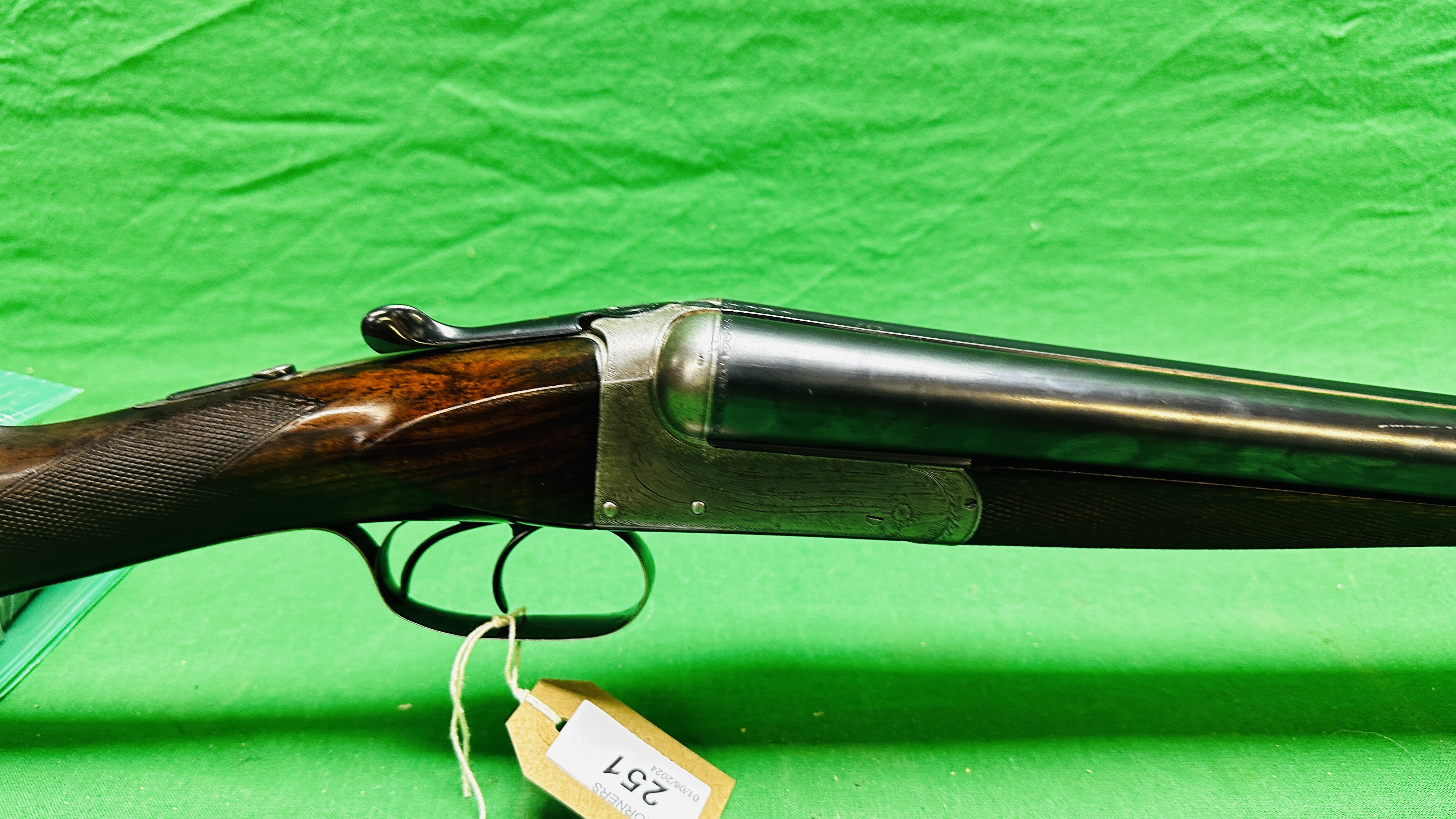 WILLIAM POWELL 12 BORE SIDE BY SIDE SHOTGUN, 28" BARRELS, - Image 2 of 18