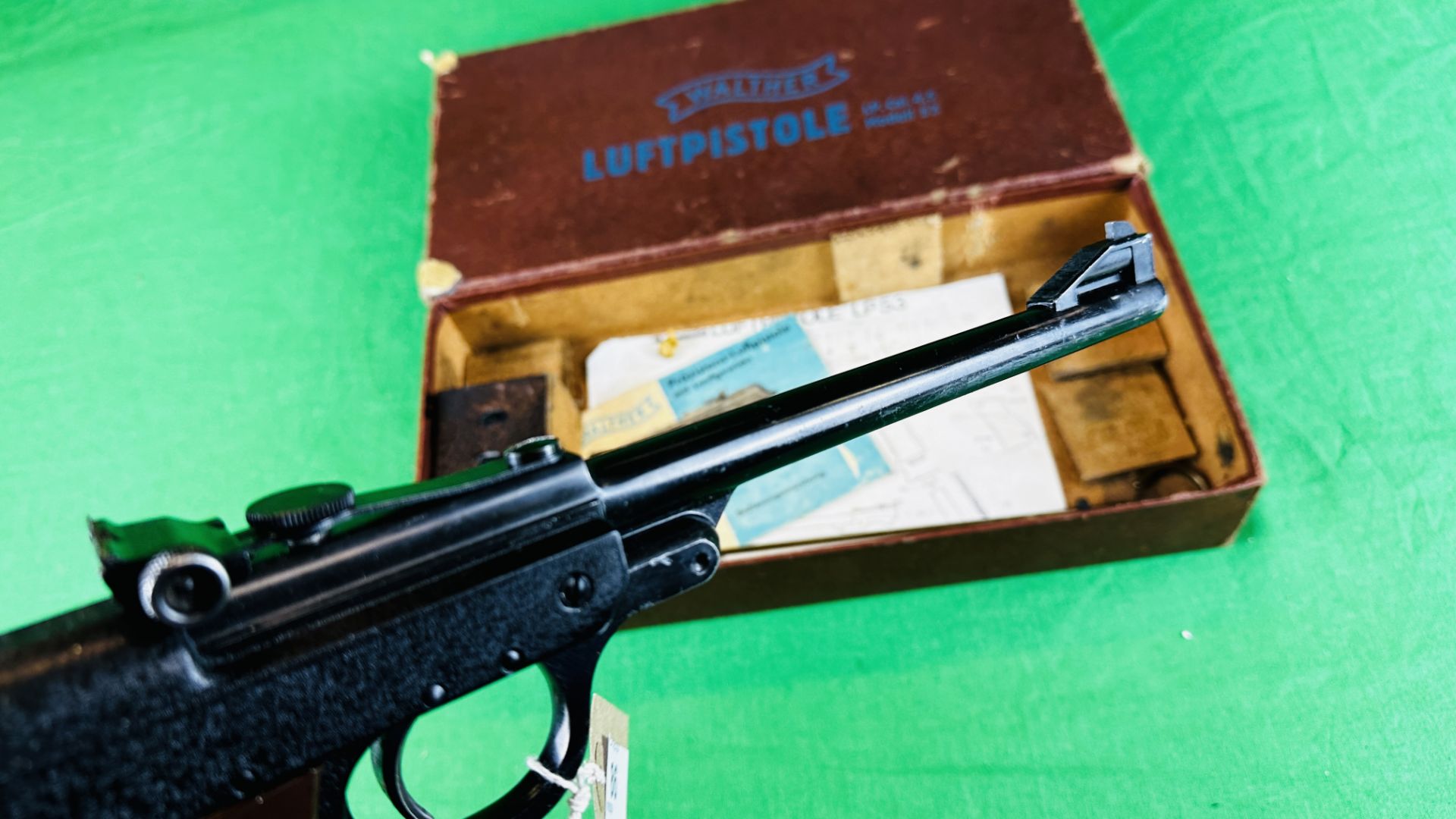 VINTAGE WALTHER LUFTPISTOLE MODEL 53 . - Image 17 of 24