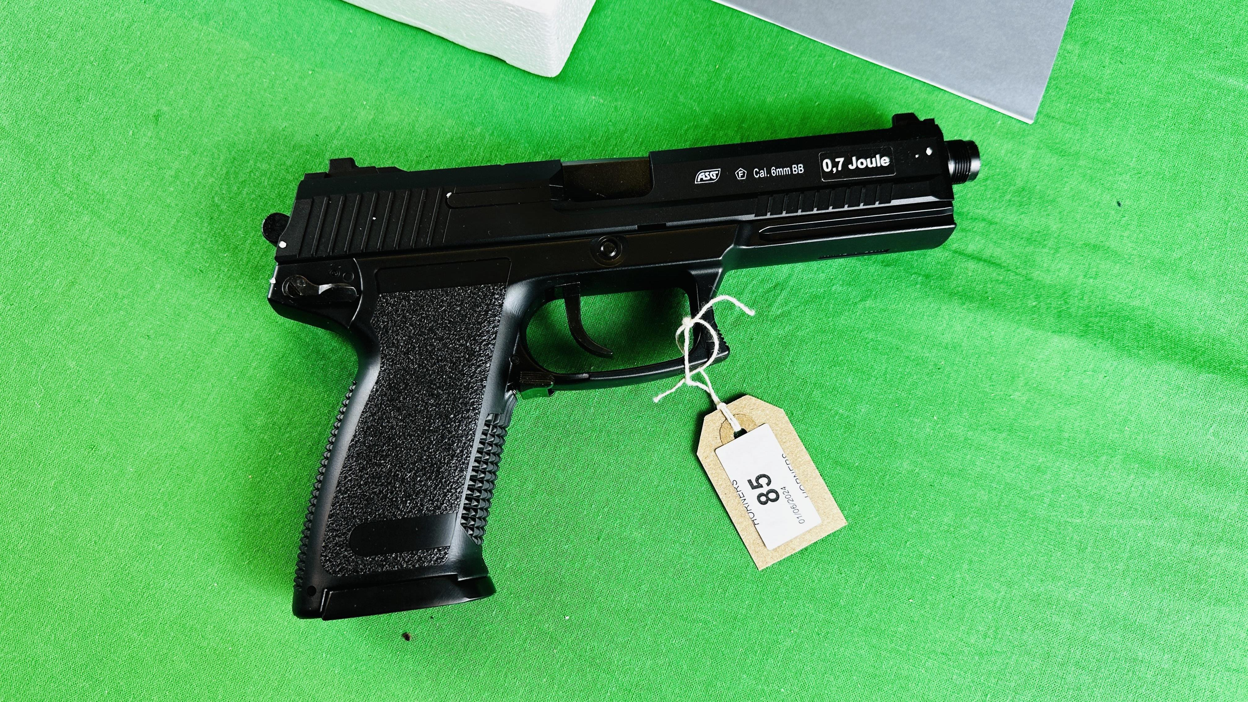 ASG MK23 SPECIAL OPERATION 6MM BB GAS NON-BLOWBACK AIR PISTOL BOXED WITH ACCESSORIES - (ALL GUNS TO - Image 4 of 10