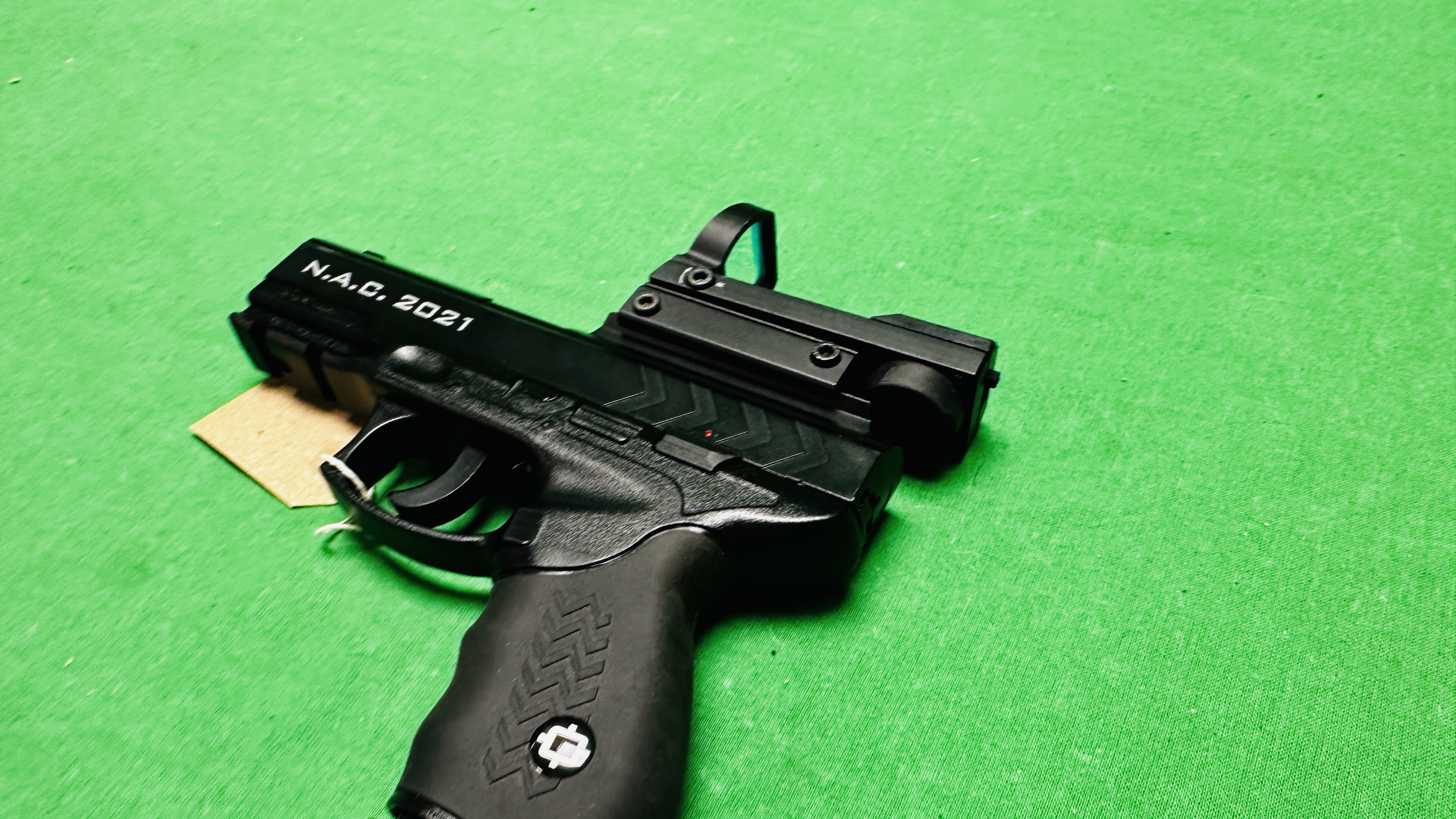 NORICA NAC 2021 CO2 MULTI SHOT AIR PISTOL COMPLETE WITH SIGHT - (ALL GUNS TO BE INSPECTED AND - Image 9 of 9