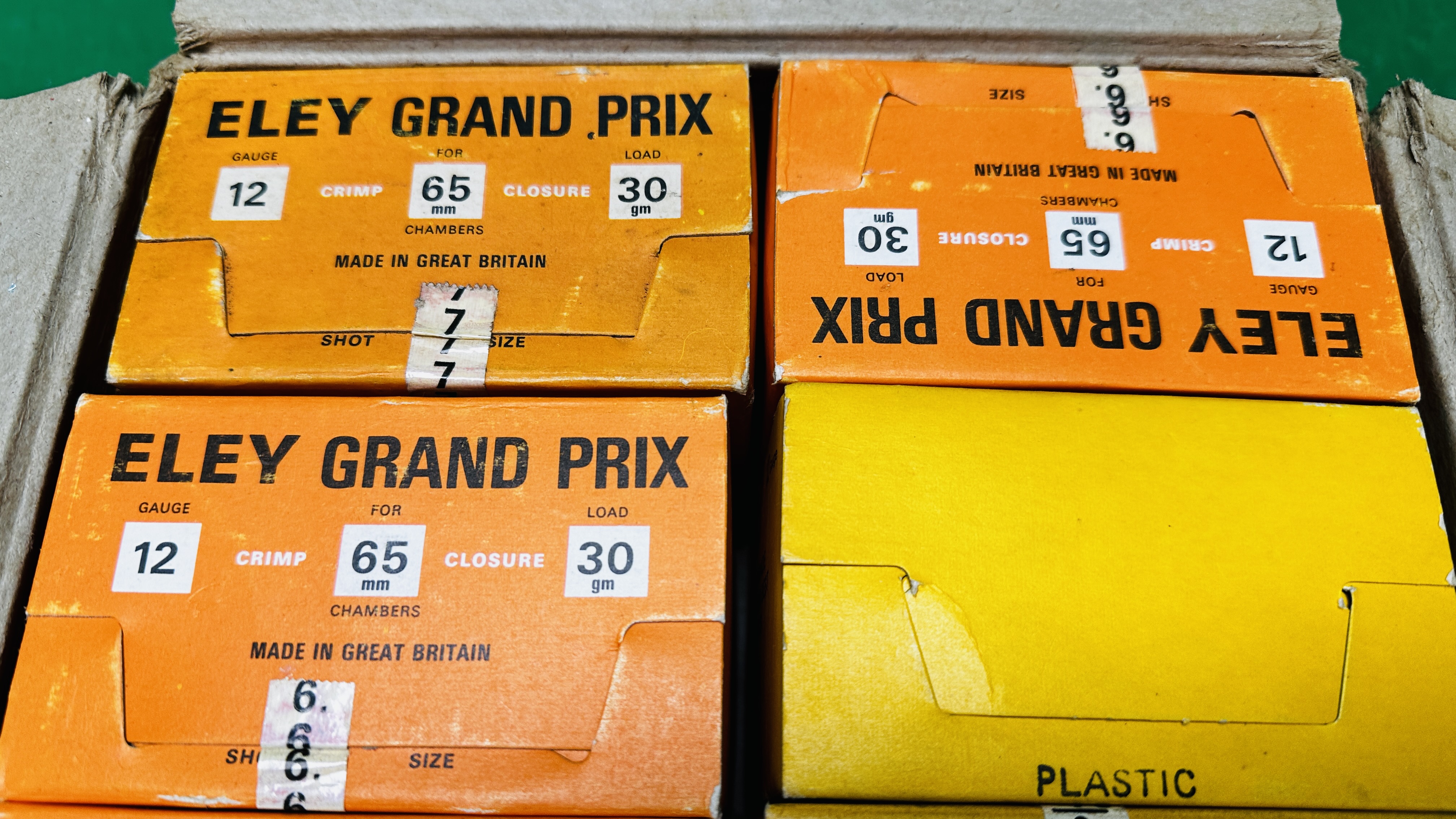 250 VINTAGE 12 BORE CARTRIDGES TO INCLUDE ELEY GRAND PRIX 30 GRM, ELEY IMPAX 28 GRM, CANUCK, - Image 4 of 4