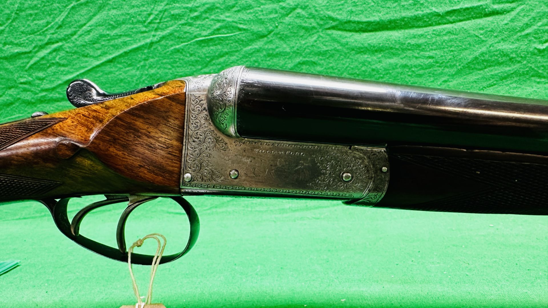 WILLIAM FORD 12 BORE SIDE BY SIDE SHOTGUN #10200, 25" BARRELS, SLEEVED, WITH CHURCHILL RIB, - Image 3 of 22