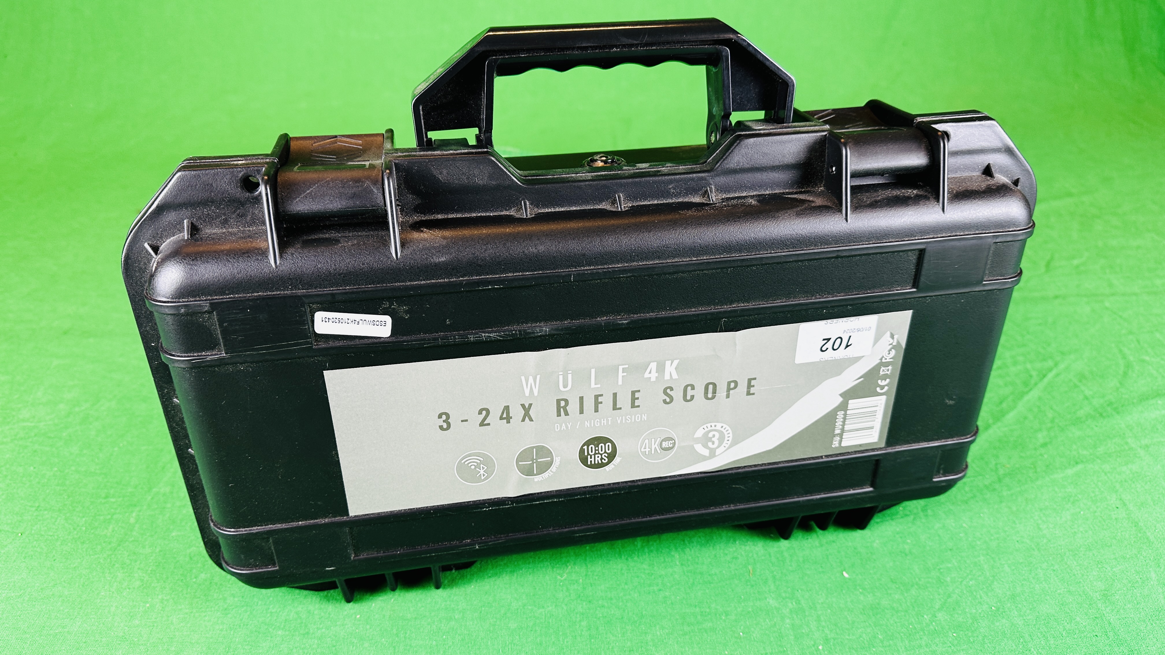 WULF 3-24X DAY/NIGHT VISION RIFLE SCOPE IN HARD SHELL CARRY CASE WITH ACCESSORIES. - Image 24 of 24