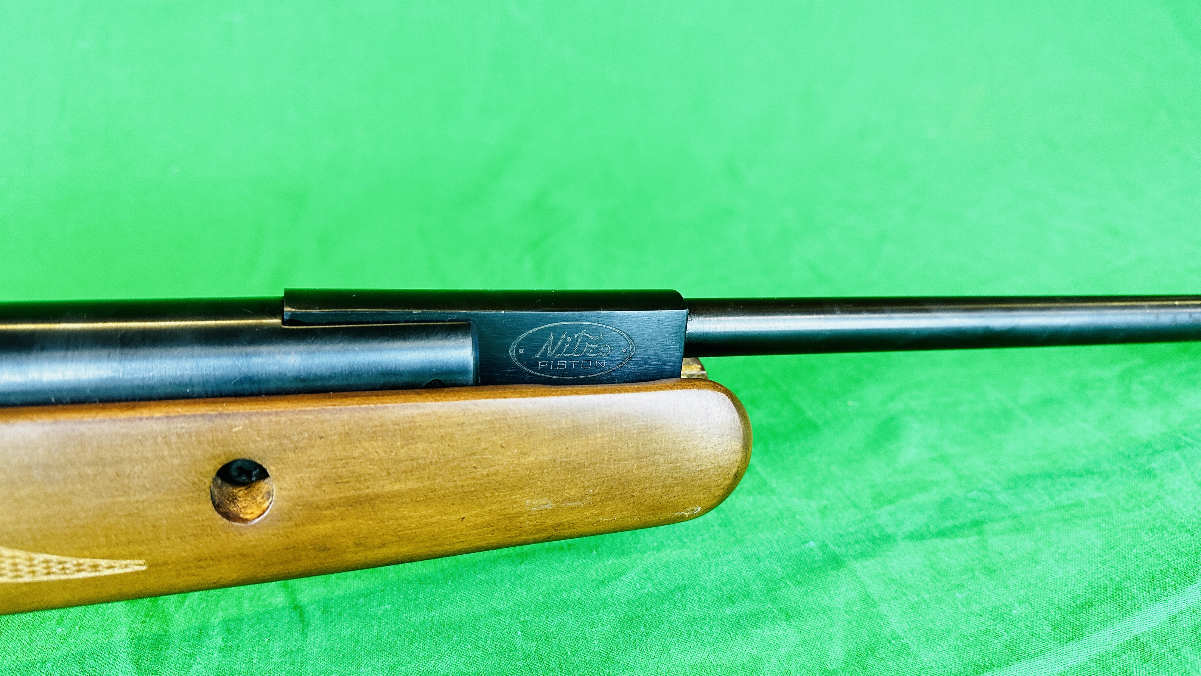 CROSMAN "NITRO VENOM" . - Image 6 of 14