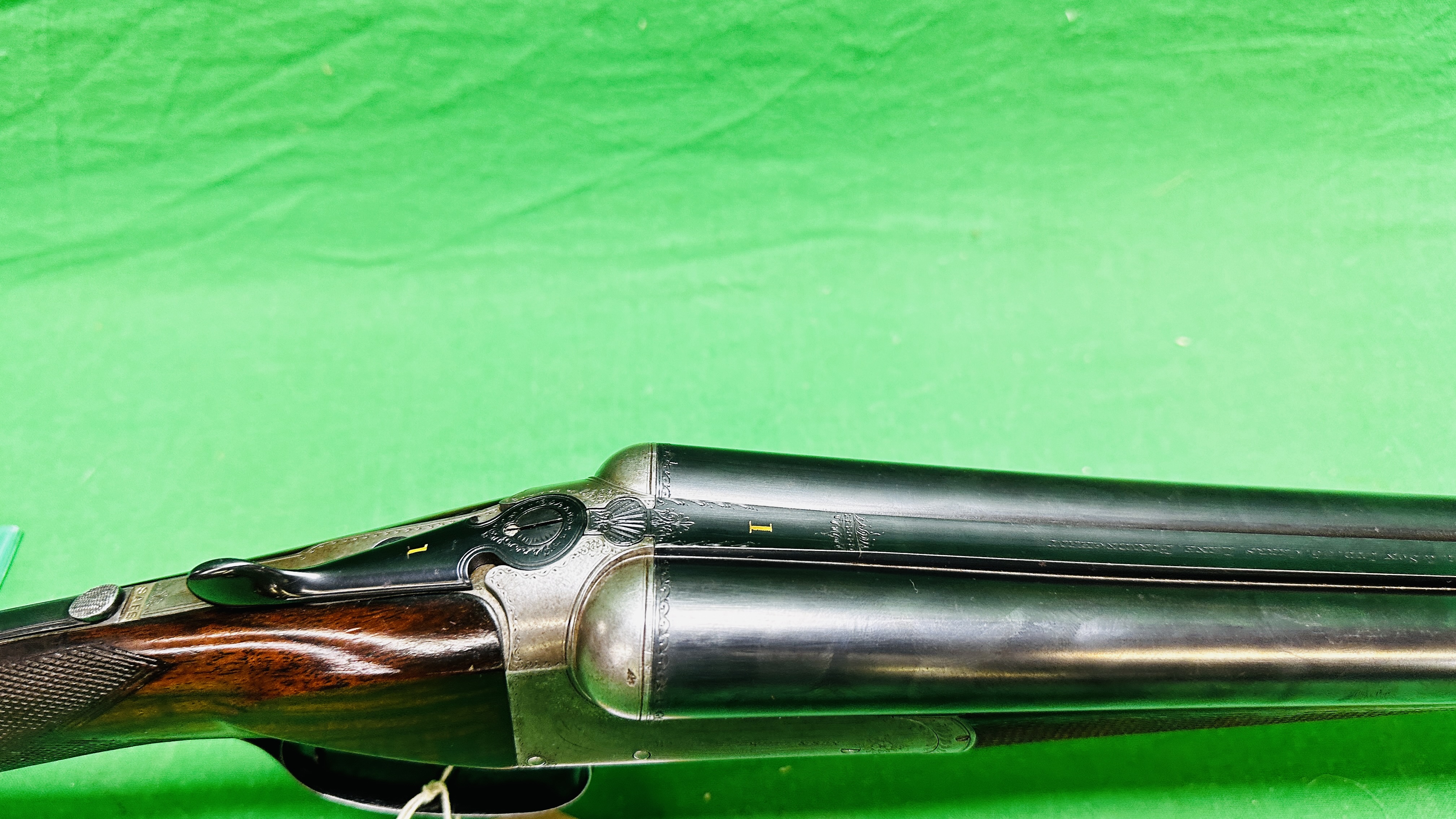 WILLIAM POWELL 12 BORE SIDE BY SIDE SHOTGUN, 28" BARRELS, - Image 3 of 18