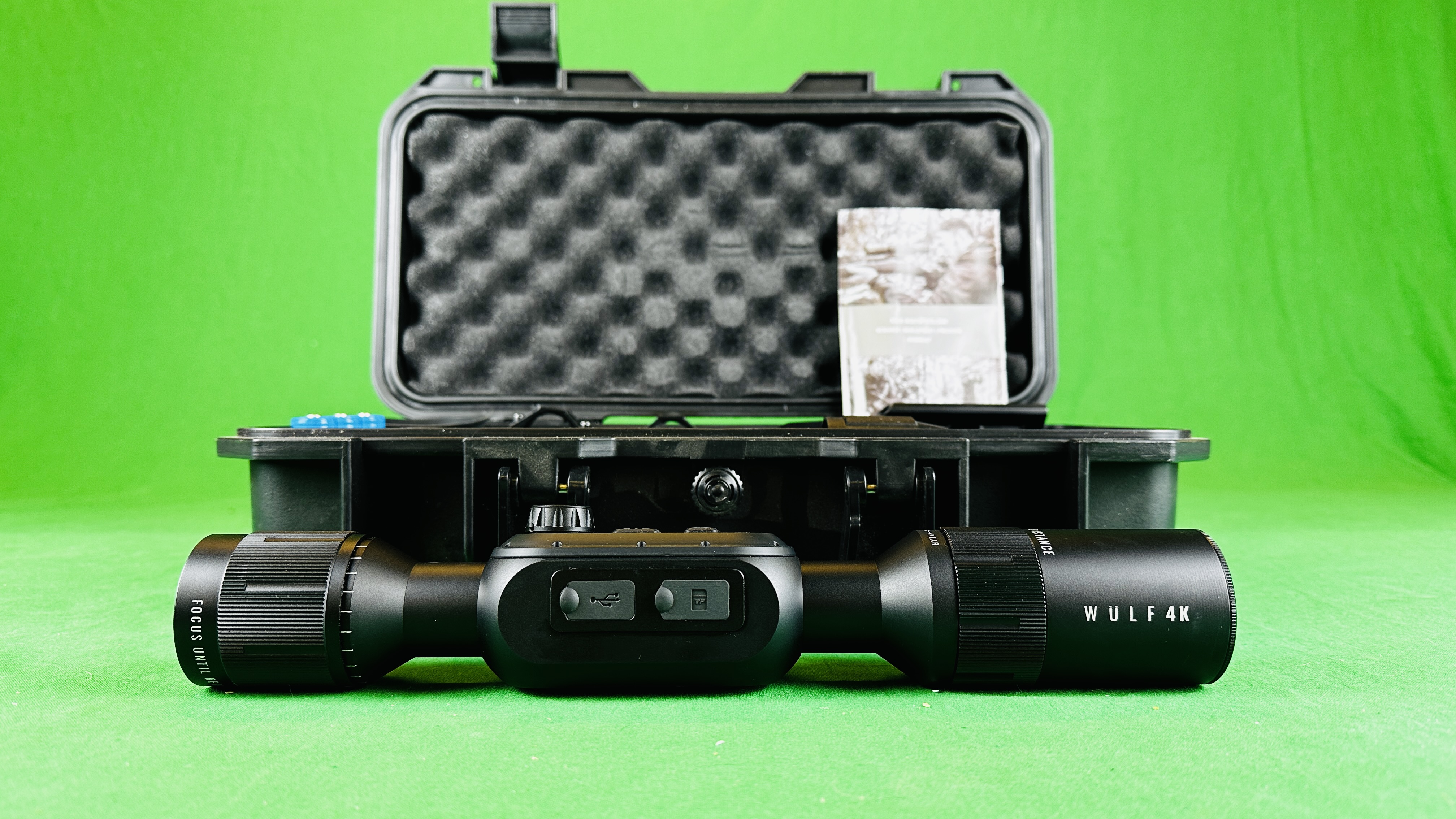 WULF 3-24X DAY/NIGHT VISION RIFLE SCOPE IN HARD SHELL CARRY CASE WITH ACCESSORIES.