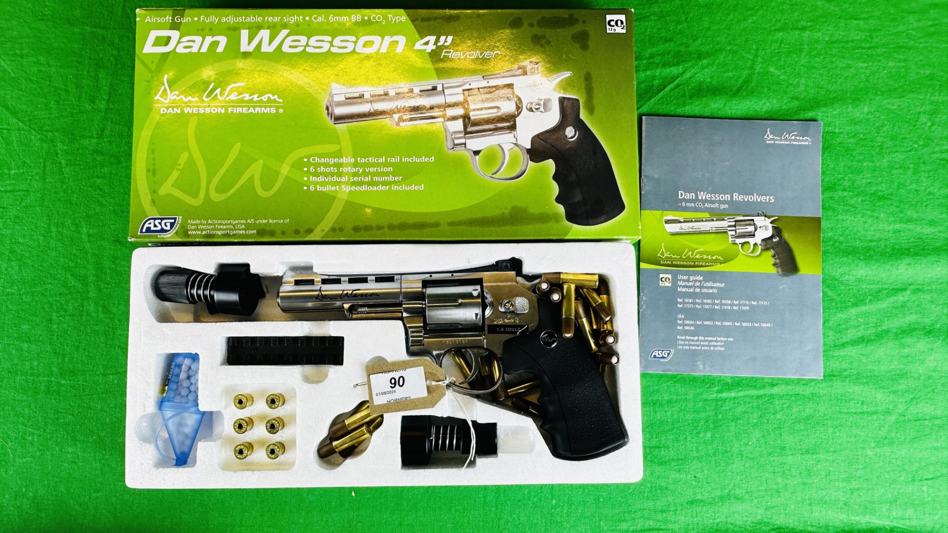 DAN WESSON 4" Co2 CAL.