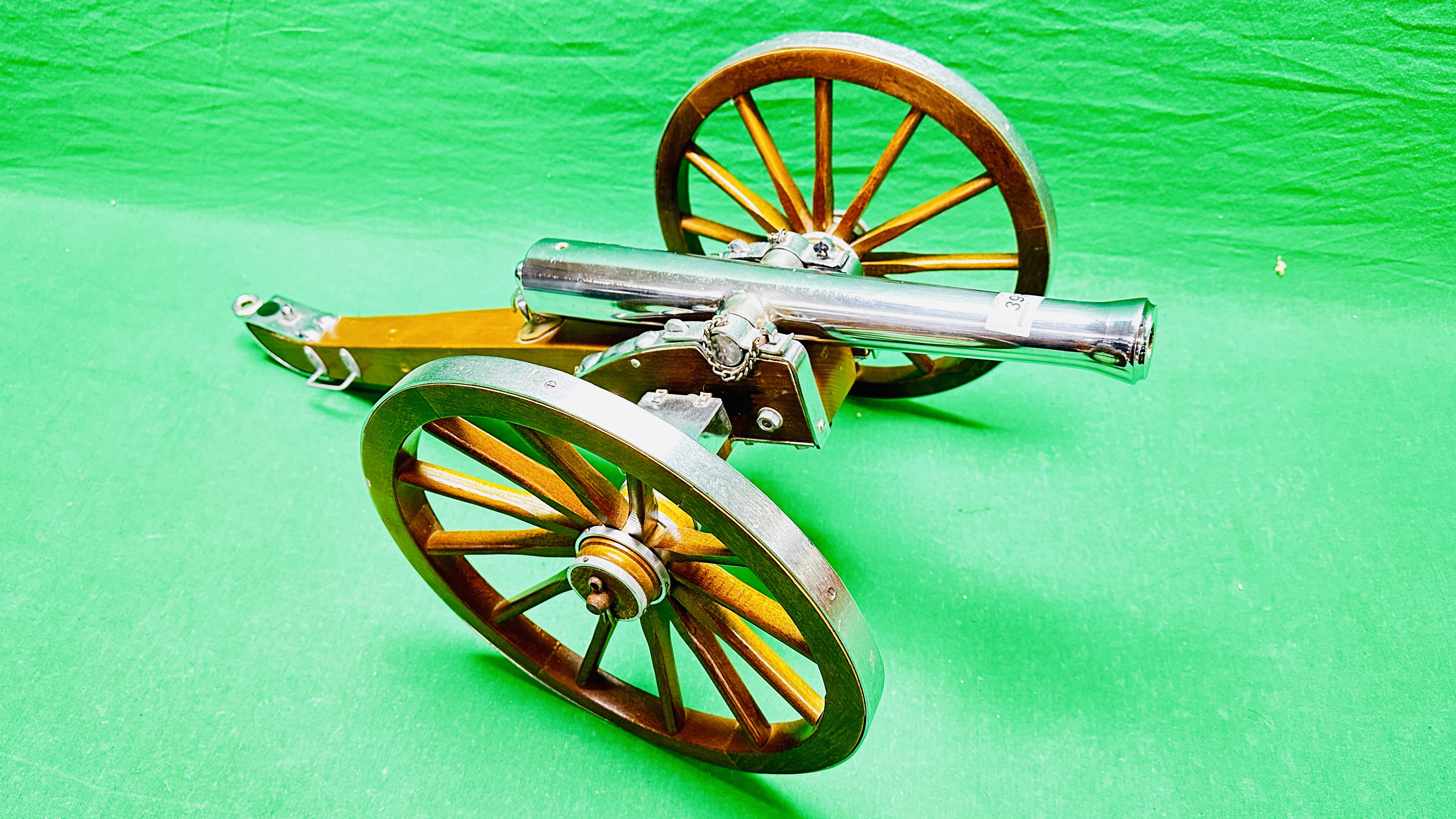 A SPANISH 75 CAL BLACK POWDER ARMAS GIL CANNON 14" BARREL MOUNTED ON A CARRIAGE.