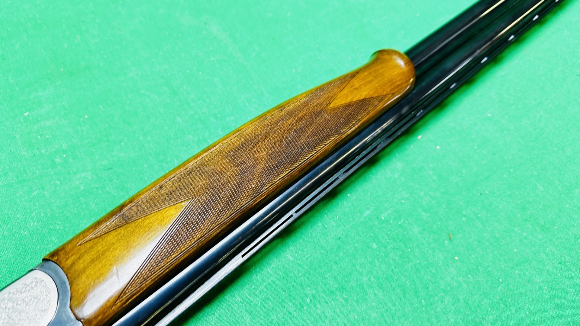 A LANBAR 12 BORE OVER AND UNDER SHOTGUN #219647, 271/2" BARRELS, - Image 13 of 16