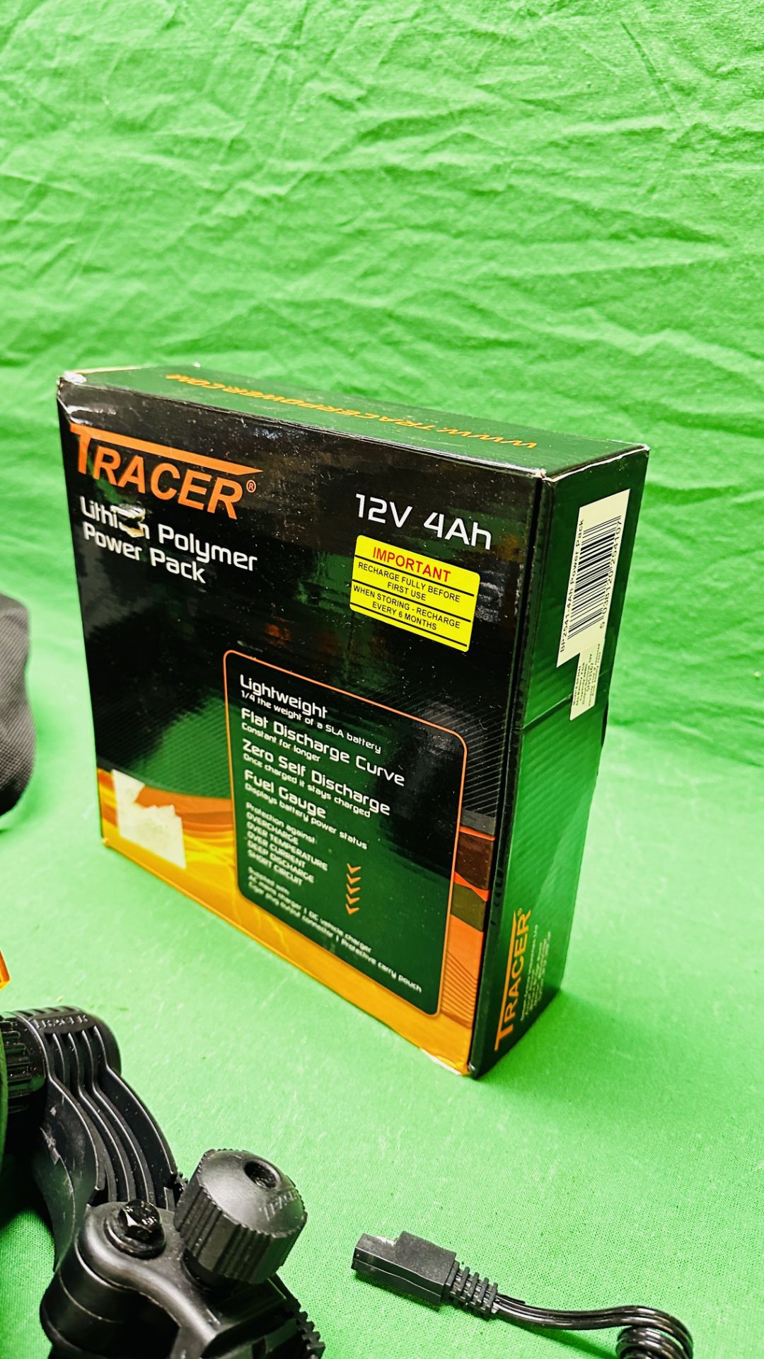 2 X TRACER LAMP LIGHTS WITH ORANGE FILTER COMPLETE WITH BOXED TRACER 12V 4AH BATTERY PACK AND - Image 11 of 13