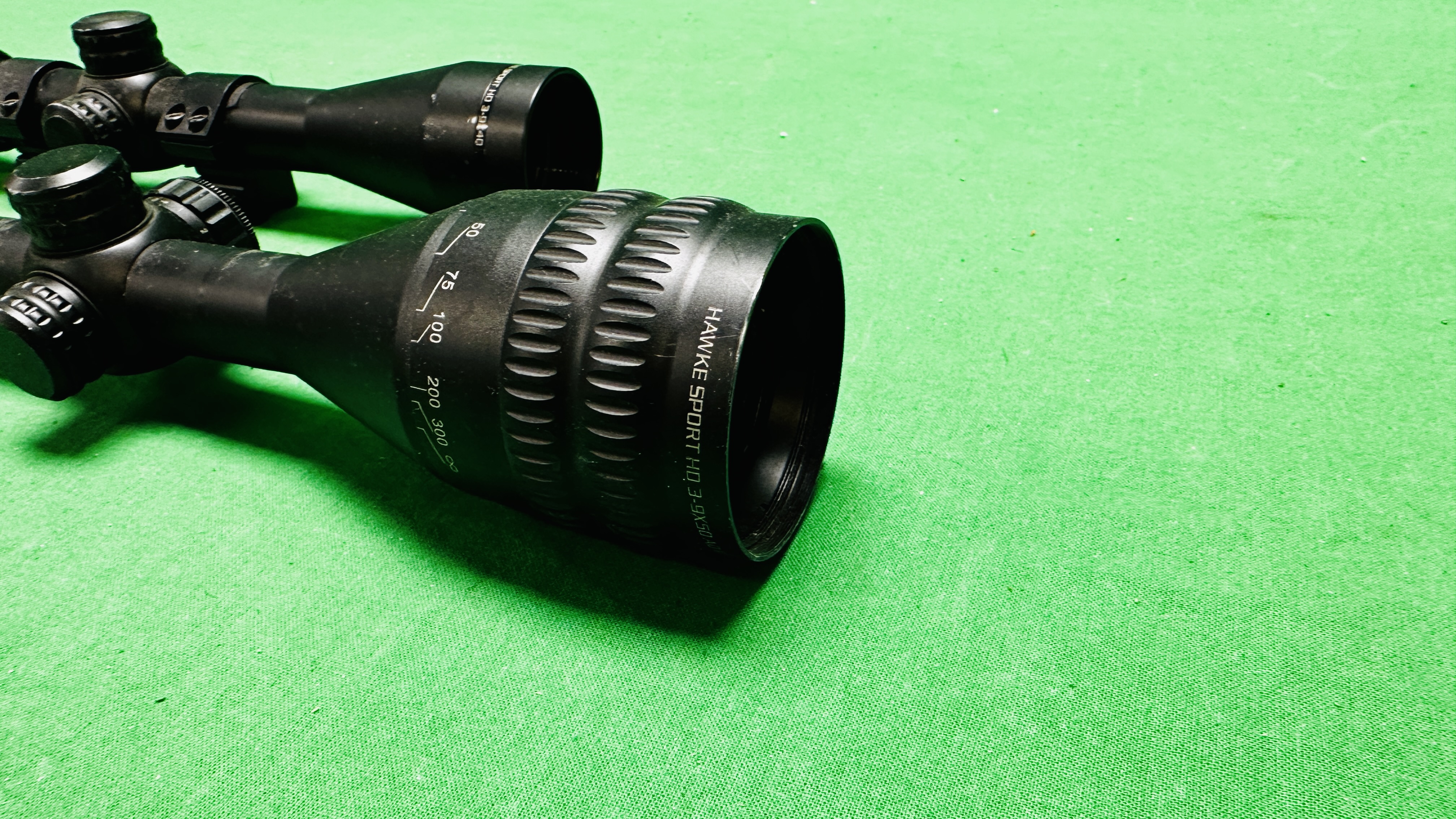 TWO HAWKE RIFLE SCOPES TO INCLUDE SPORT HD 3-9X40 WITH MOUNTS AND SPORT HD 3-9X50 AO MILL DOT IR. - Image 5 of 8