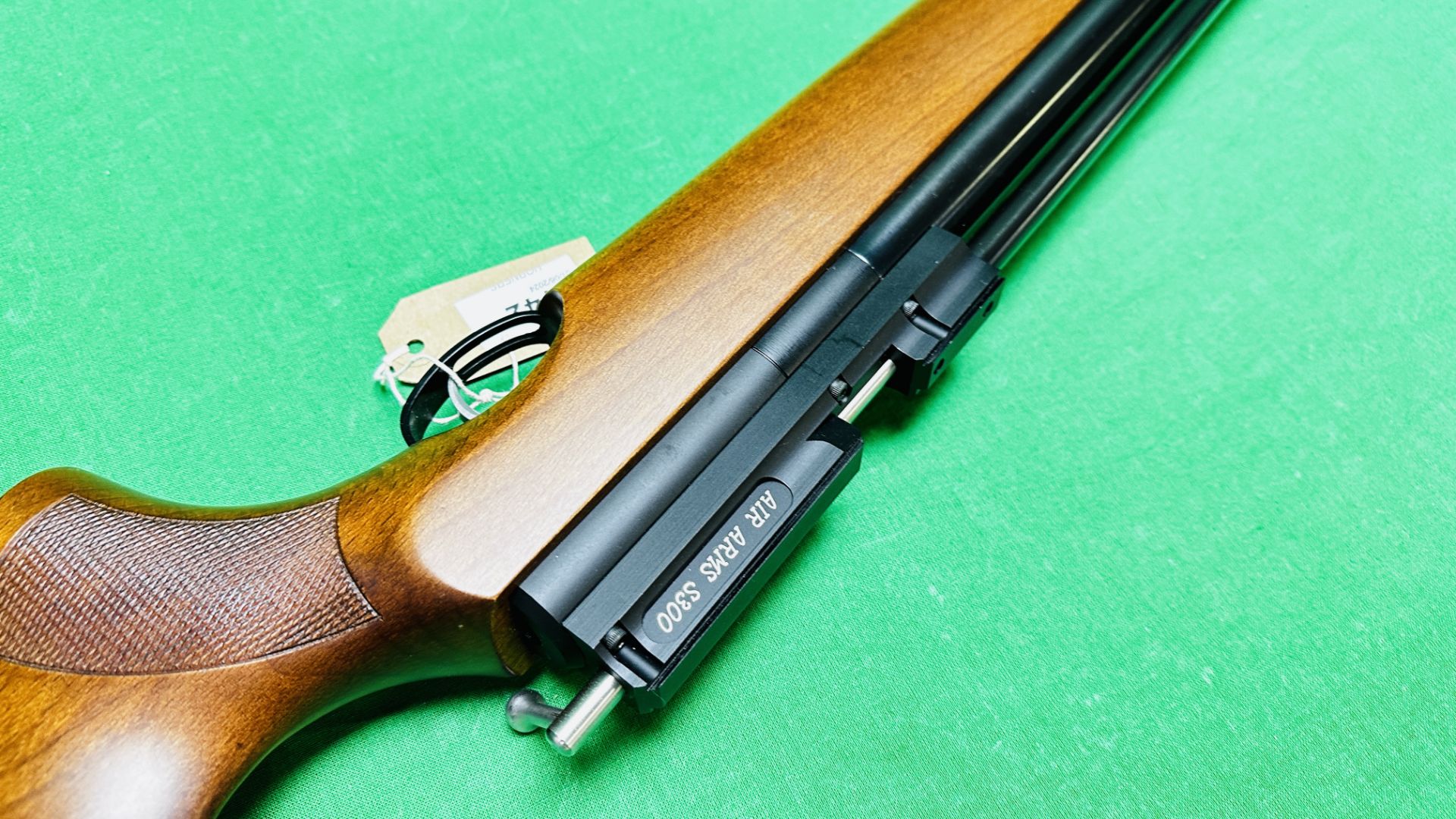 AIRARMS S300 . - Image 7 of 12