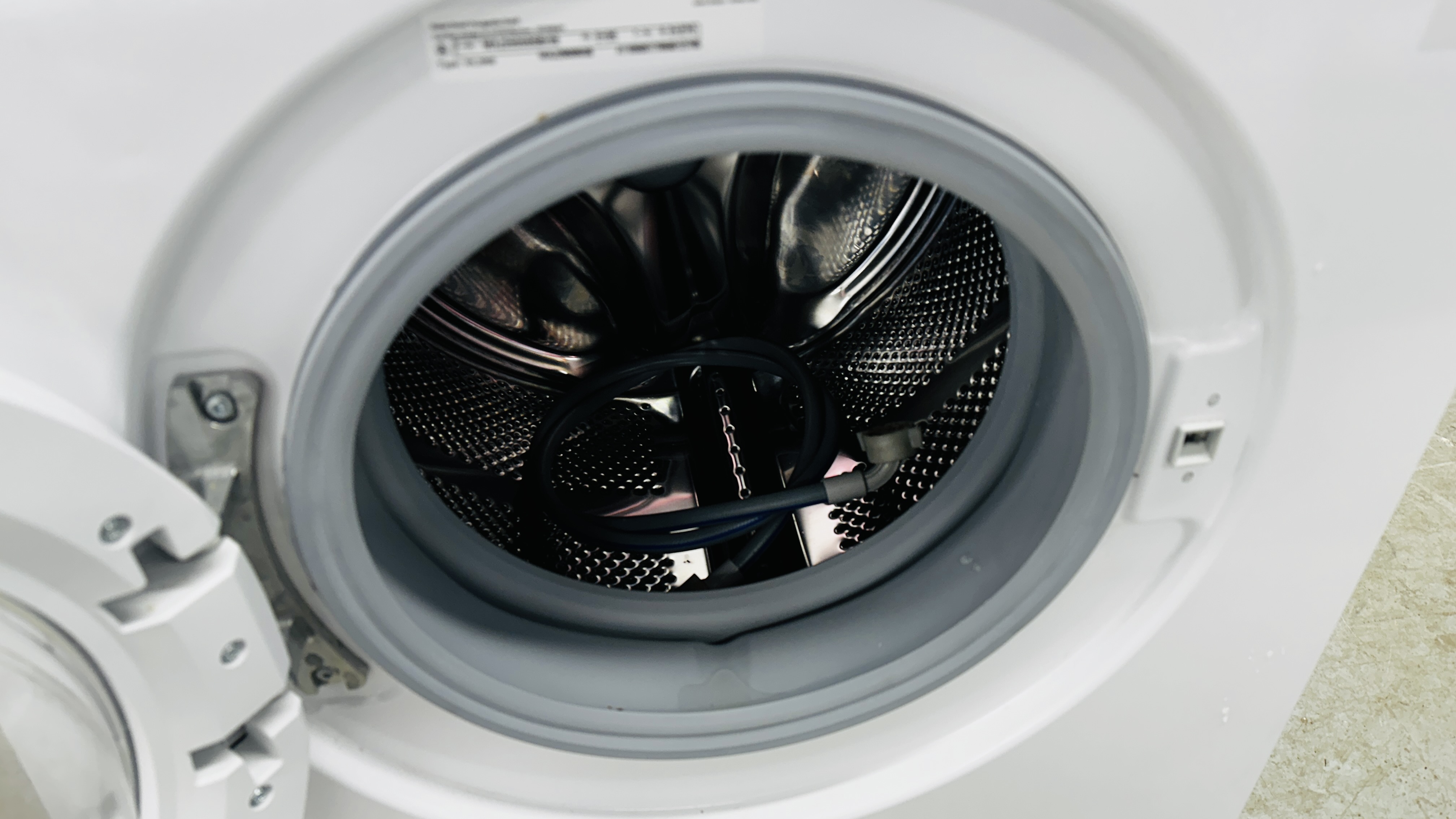 BOSCH SERIE 2 WASHING MACHINE - SOLD AS SEEN. - Image 5 of 10