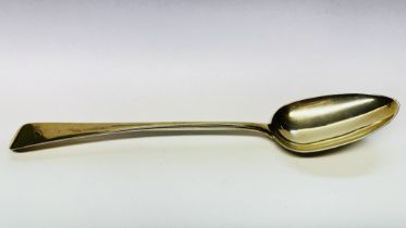 A GEORGE III SILVER SERVING SPOON, LONDON ASSAY, MAKER GEORGE DAY, L 29CM.