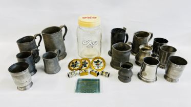 A COLLECTION OF FOURTEEN VINTAGE PEWTER TANKARDS AND JUGS, VINTAGE OXO CUBES JAR ETC.