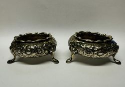 A PAIR OF ANTIQUE SILVER SALTS, LONDON ASSAY 1841, MAKER C. LIAS, DIAMETER 6.