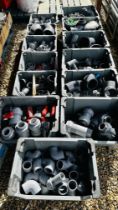 LARGE QUANTITY MIXED BORE PLASTIC PIPE FITTINGS, CONNECTING VALVES, ETC.