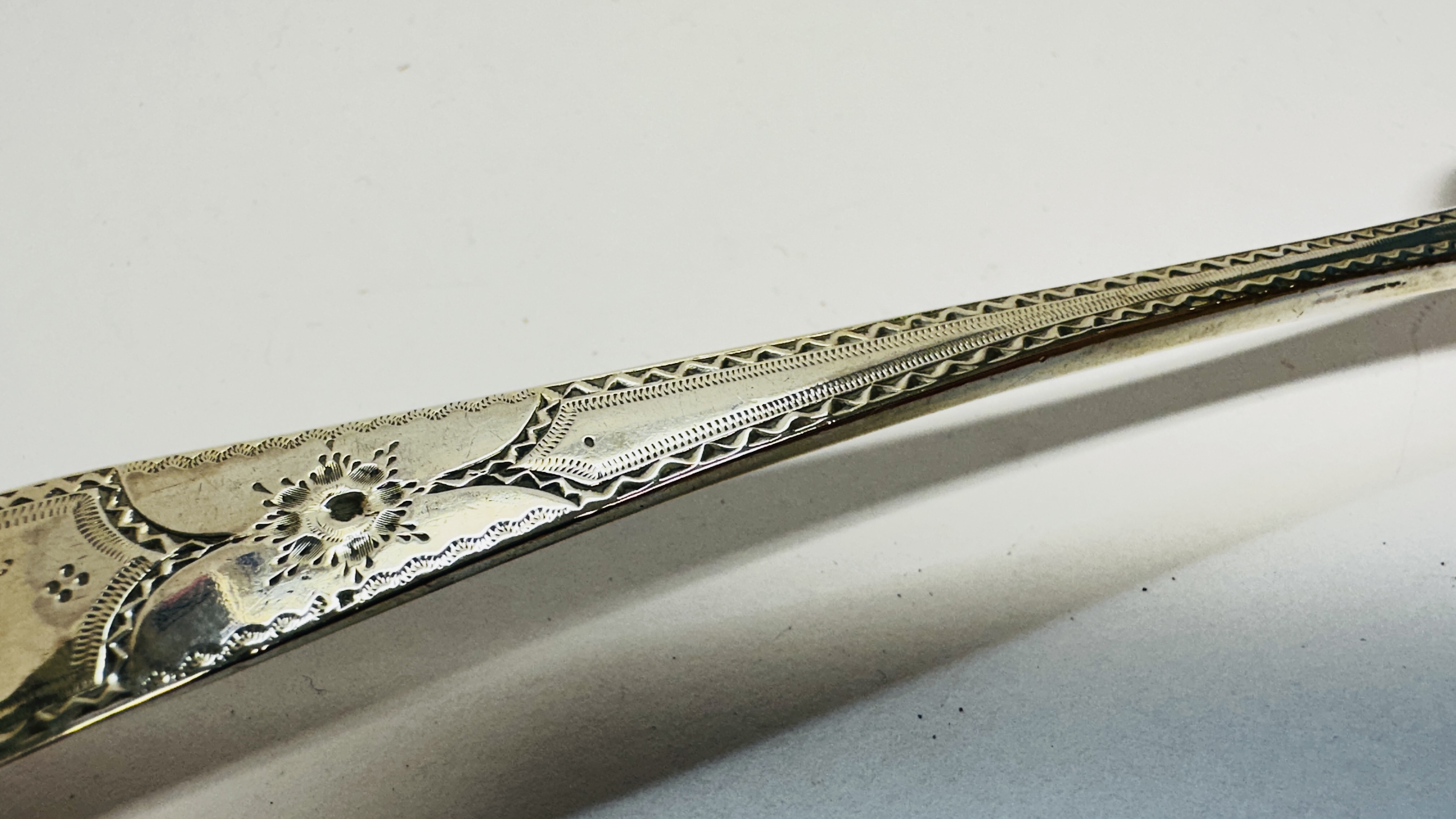 AN C18th SILVER SPOON, LONDON ASSAY 1793, MAKER G. GRAY, L 21.5CM. - Image 3 of 10