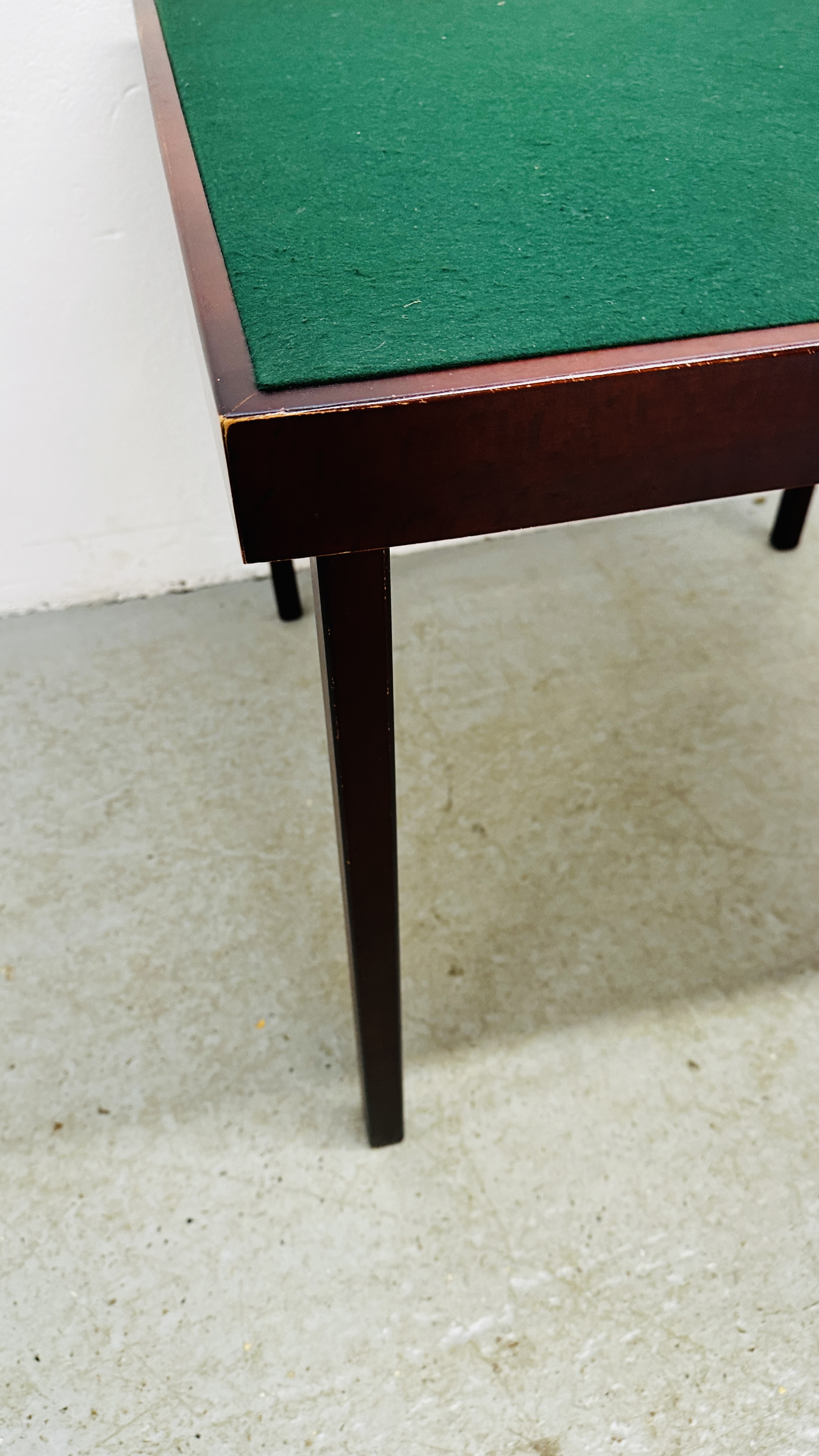 A GOOD QUALITY MODERN CARD TABLE WITH FOLDING LEGS 79 X 79CM. - Image 5 of 6