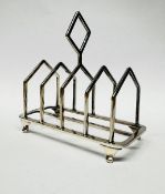 A VICTORIAN SILVER TOAST RACK, SHEFFIELD ASSAY 1898, MAKER G.H, L 9CM X H 7.5CM.