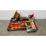 A GROUP OF TOYS TO INCLUDE VINTAGE EXAMPLES TO INCLUDE "TIN CAN ALLEY" DIE-CAST VEHICLES (AS
