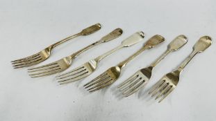 SIX SIMILAR SILVER FIDDLE PATTERN TABLE FORKS DIFFERENT DATES AND MAKERS, VICTORIAN AND EARLIER,