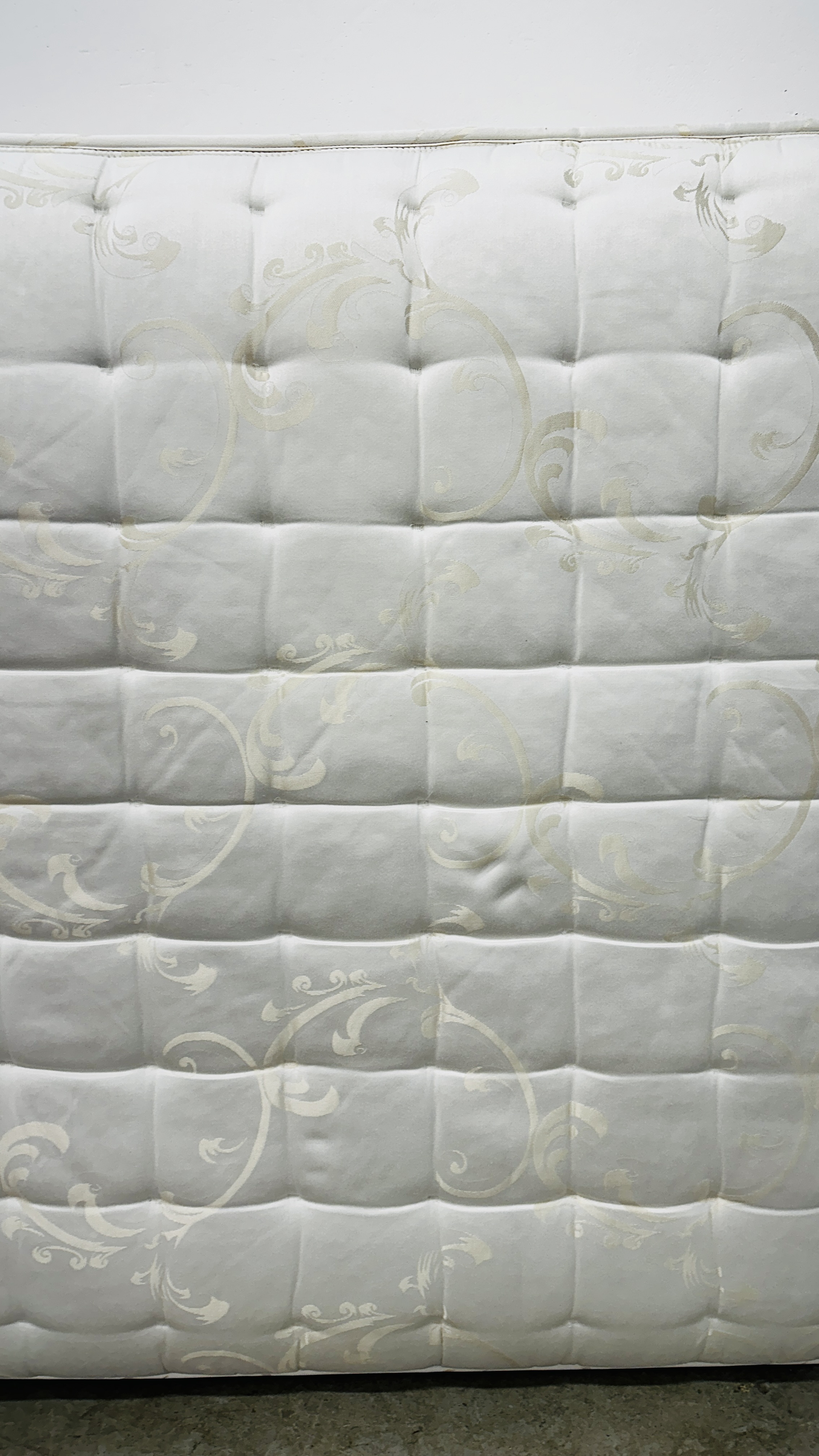 MYERS "AUGUSTA" DEEP QUILTED DOUBLE MATTRESS. - Image 3 of 10