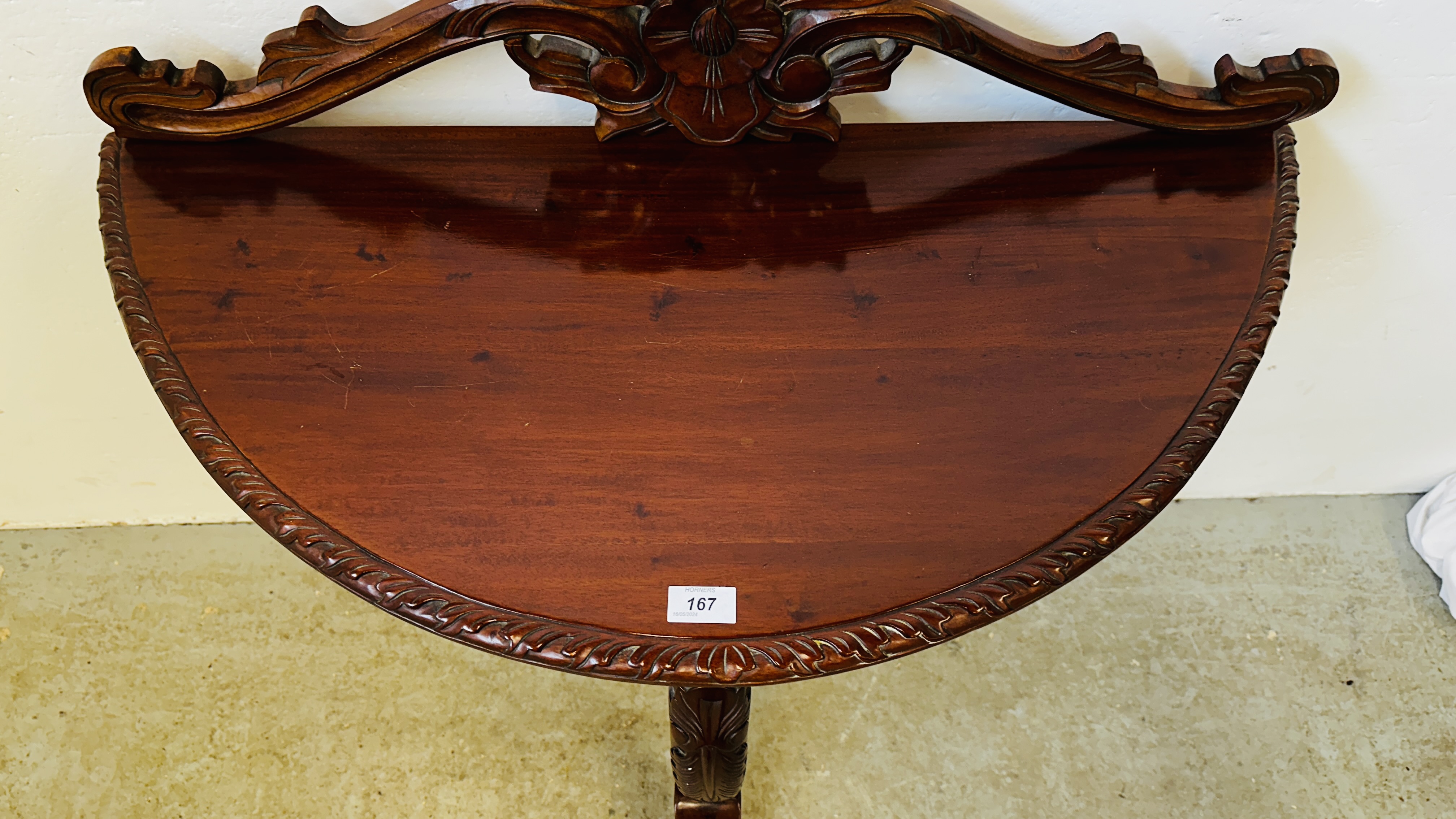 A REPRODUCTION DEMI LUNE HARDWOOD SIDE TABLE, WIDTH 90CM. - Image 3 of 8