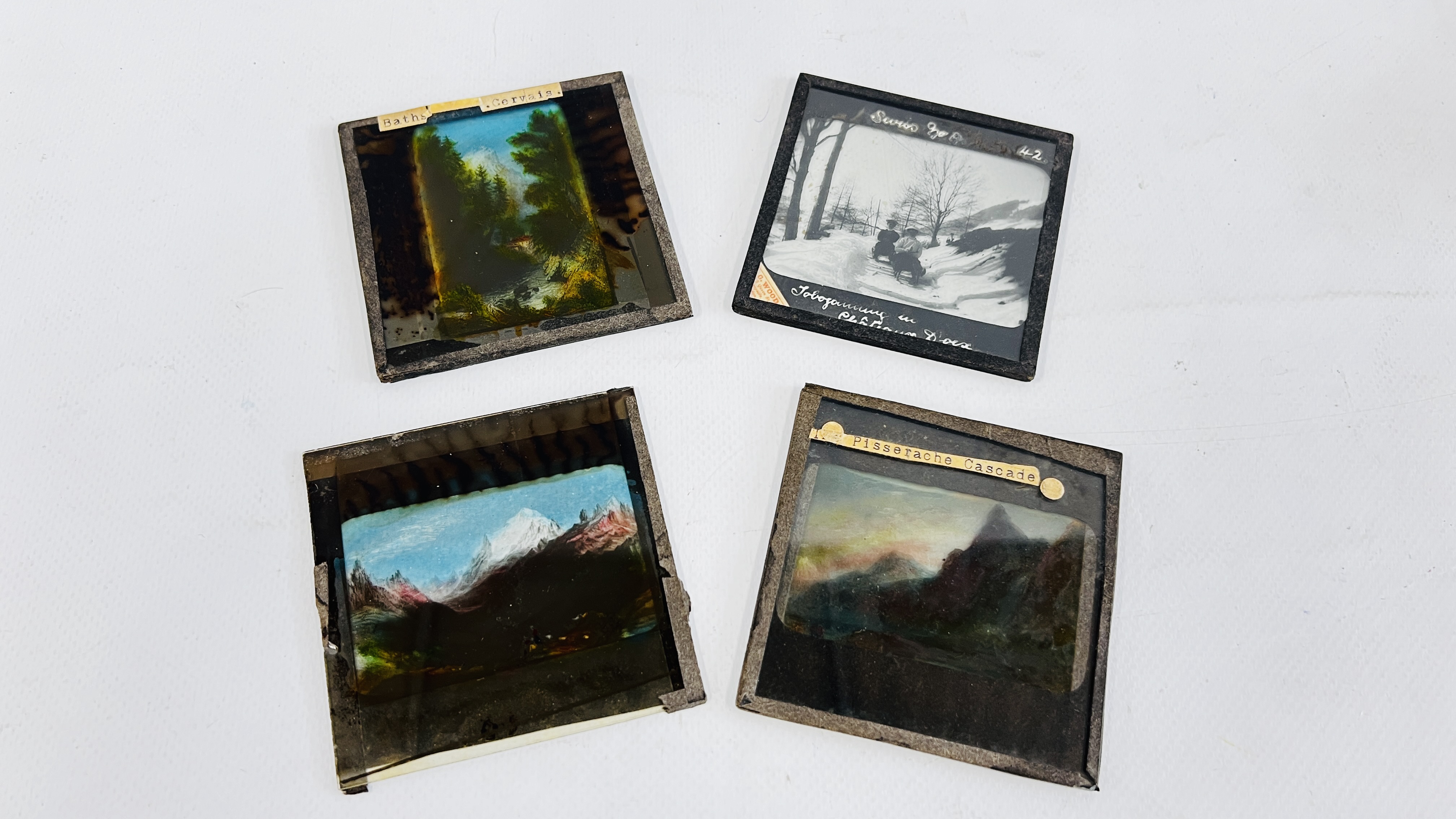 A GROUP OF VINTAGE GLASS LANTERN SLIDES DEPICTING VARIOUS COLOURED AND BLACK AND WHITE SCENES. - Bild 2 aus 6