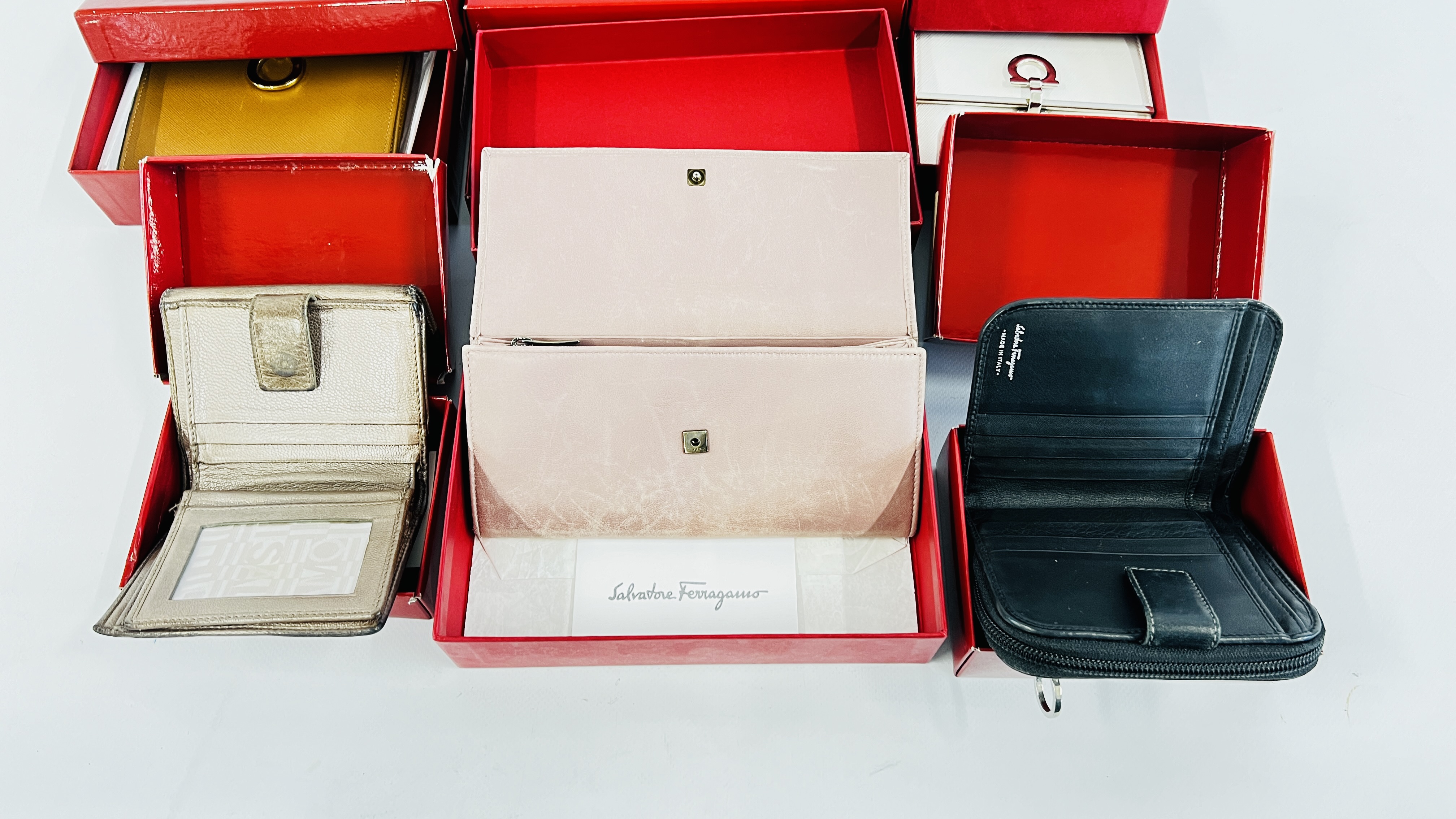 A GROUP OF 6 BOXED DESIGNER PURSES MARKED "SALVADOR FERRAGAMA". - Image 3 of 5