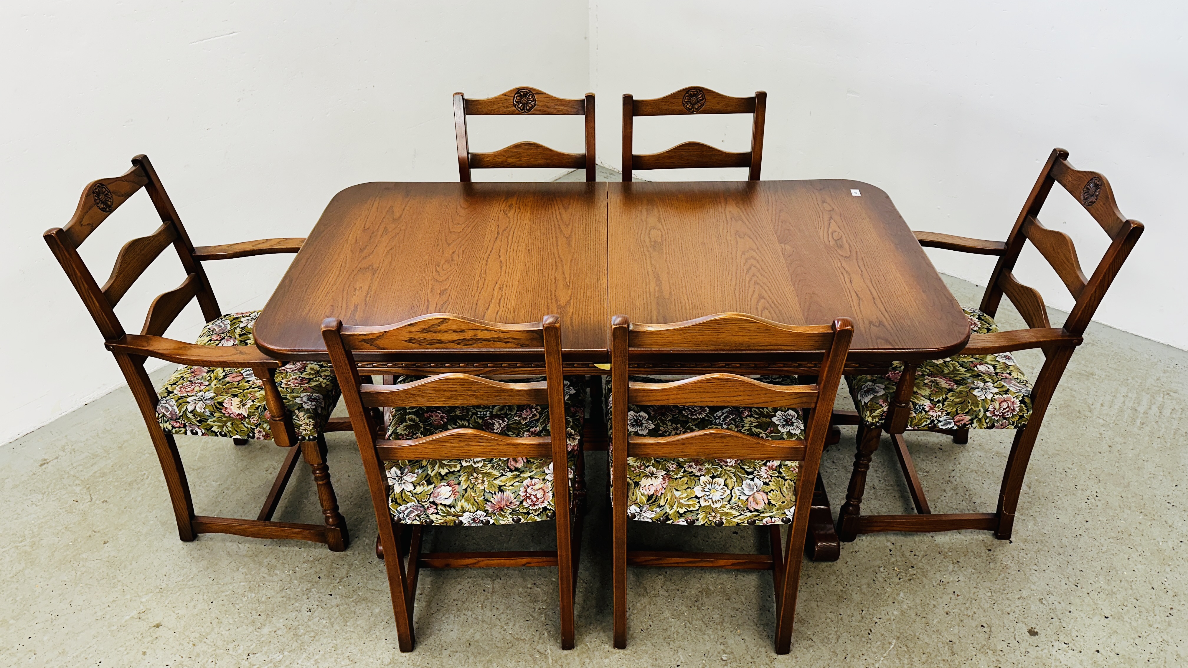 OLD CHARM STYLE EXTENDING DINING TABLE AND SET OF SIX DINING CHAIRS - TABLE 153CM X 84CM (199CM - Bild 2 aus 15