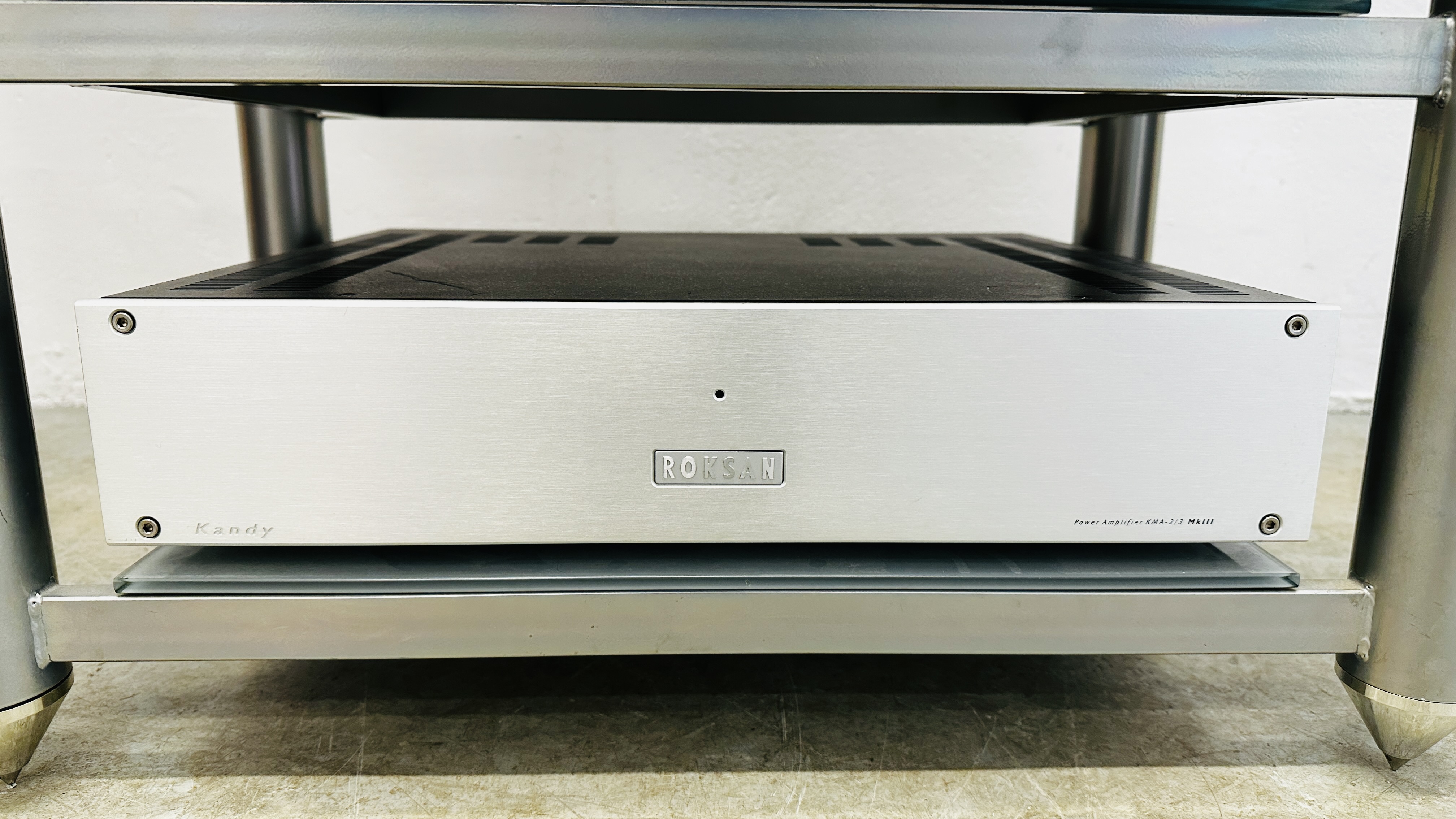 HI-FI SEPARATES SYSTEM PRESENTED ON SOUND STYLE 4 TIER HI-FI STAND TO INCLUDE ROKSAN KANDY - Image 5 of 14