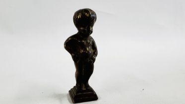 A VINTAGE MINIATURE BRONZE "MANNEKEN PIS" STATUE H 8CM.