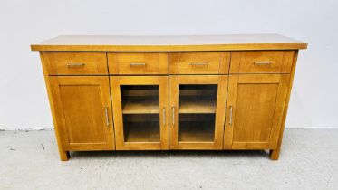 A GOOD QUALITY MODERN BEECH WOOD FOUR DRAWER FOUR DOOR DRESSER BASE - LENGTH 172CM D 46CM H 89CM.