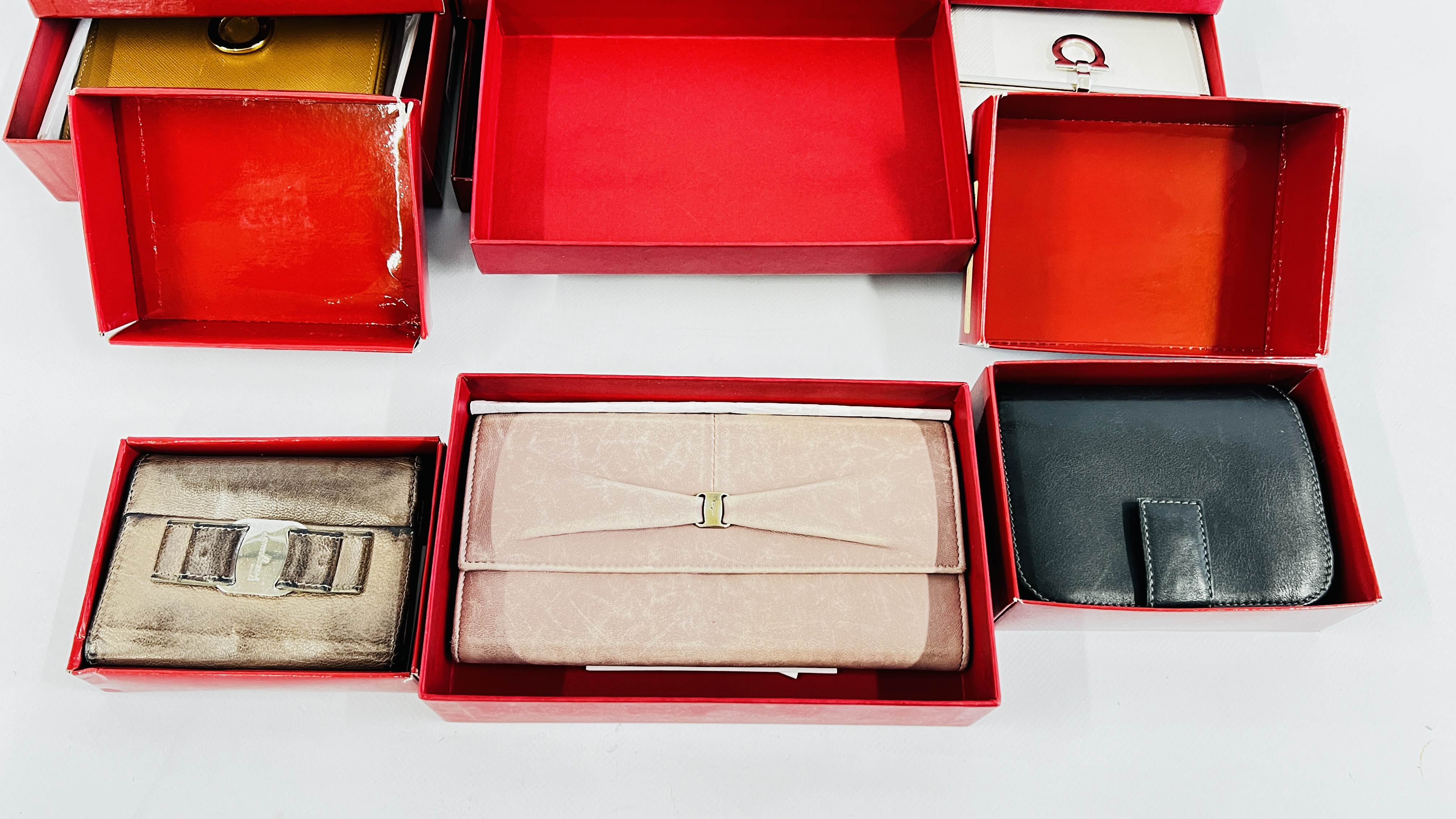 A GROUP OF 6 BOXED DESIGNER PURSES MARKED "SALVADOR FERRAGAMA". - Image 2 of 5