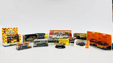 A BOX OF ASSORTED BOXED DIE-CAST MODEL VEHICLES TO INCLUDE EXAMPLES MARKED CORGI, OXFORD ETC.