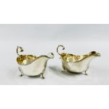 A PAIR OF SOLID SILVER SAUCE BOATS, BIRMINGHAM 1930, RUBBED MAKERS MARK.