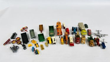 2 X TRAYS OF ASSORTED VINTAGE DIE-CAST MODEL VEHICLES TO INCLUDE DINKY,