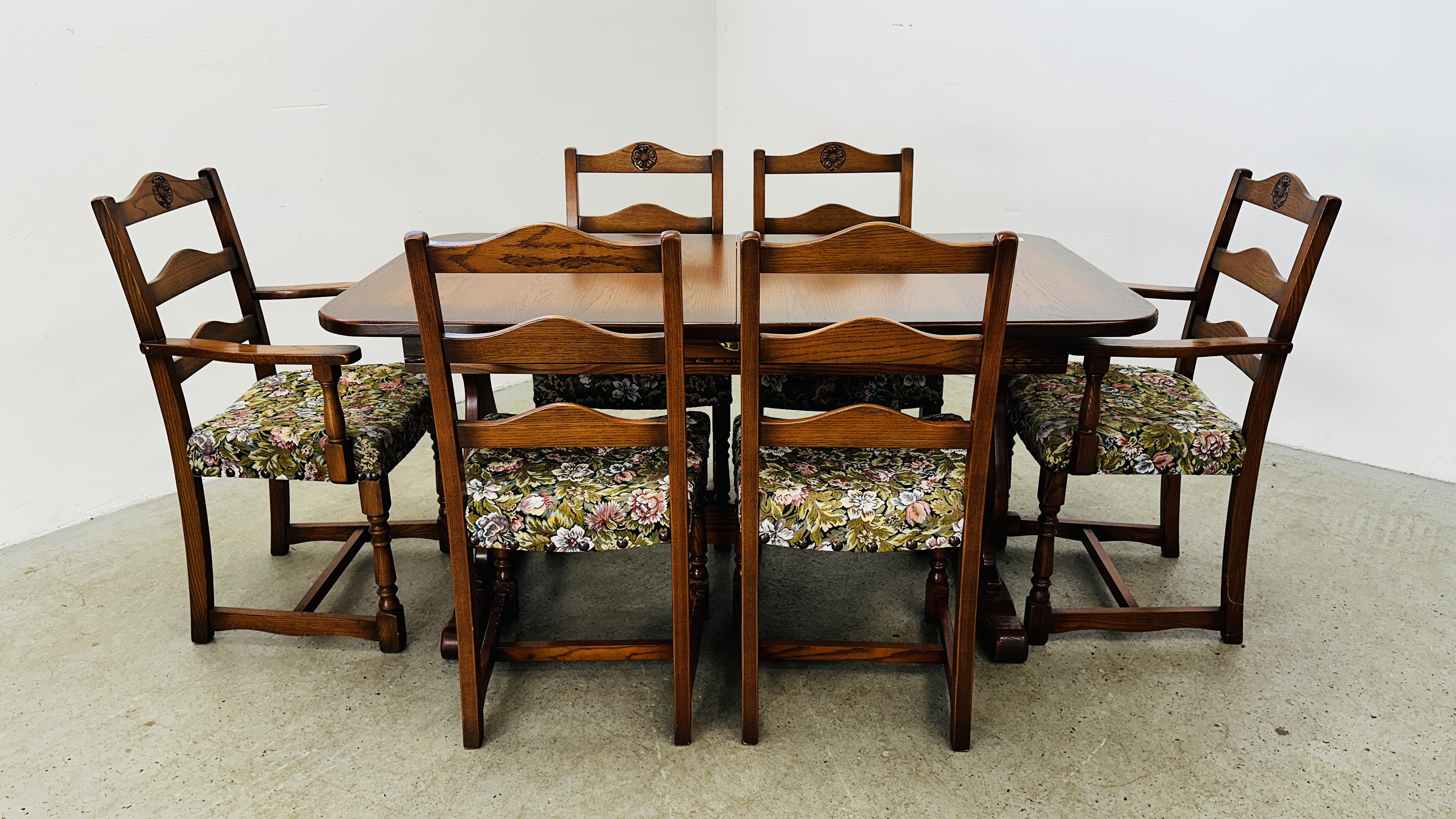 OLD CHARM STYLE EXTENDING DINING TABLE AND SET OF SIX DINING CHAIRS - TABLE 153CM X 84CM (199CM