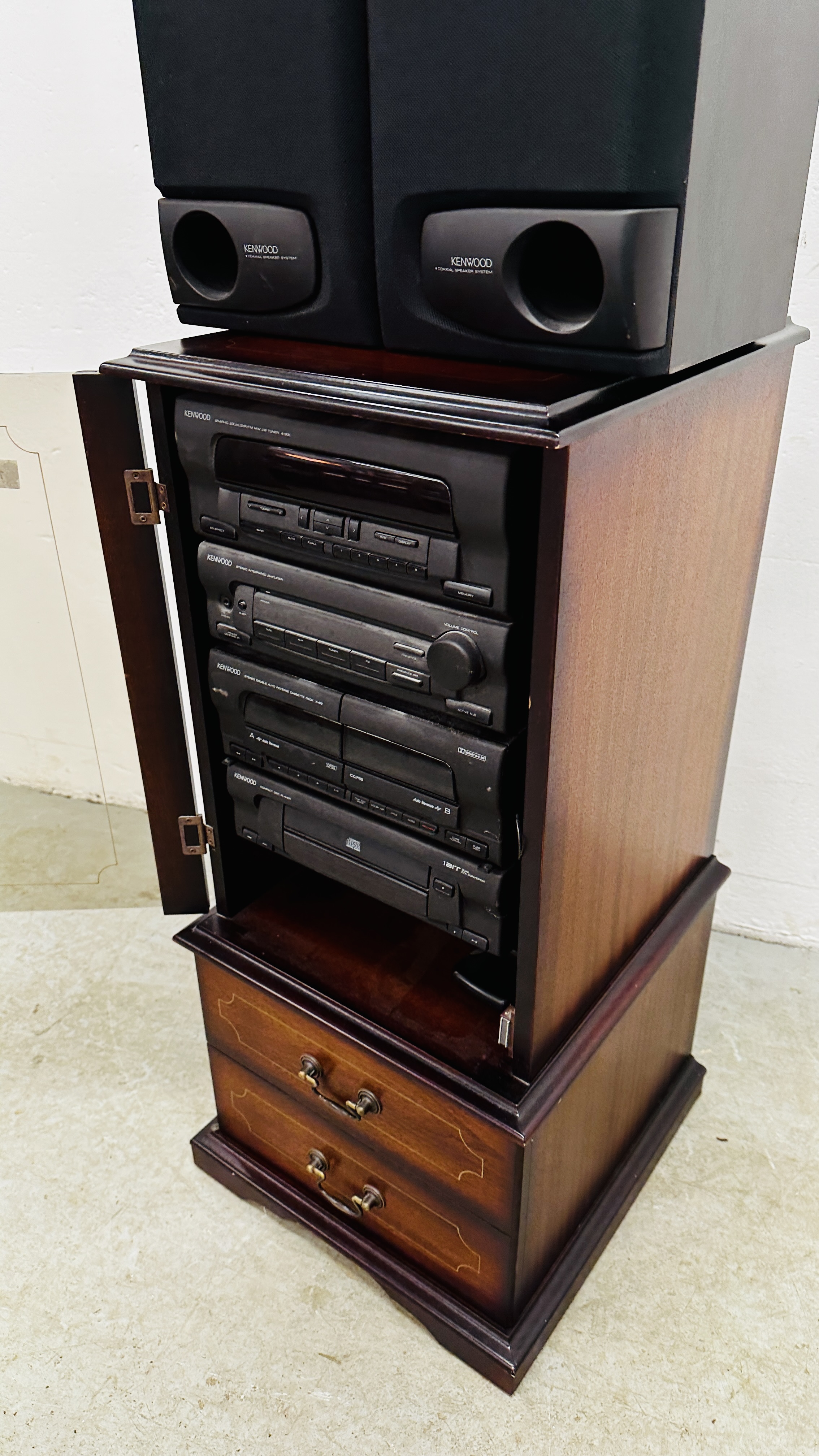 KENWOOD MIDI HI-FI SYSTEM IN CABINET COMPLETE WITH LOUDSPEAKERS, - Image 5 of 5