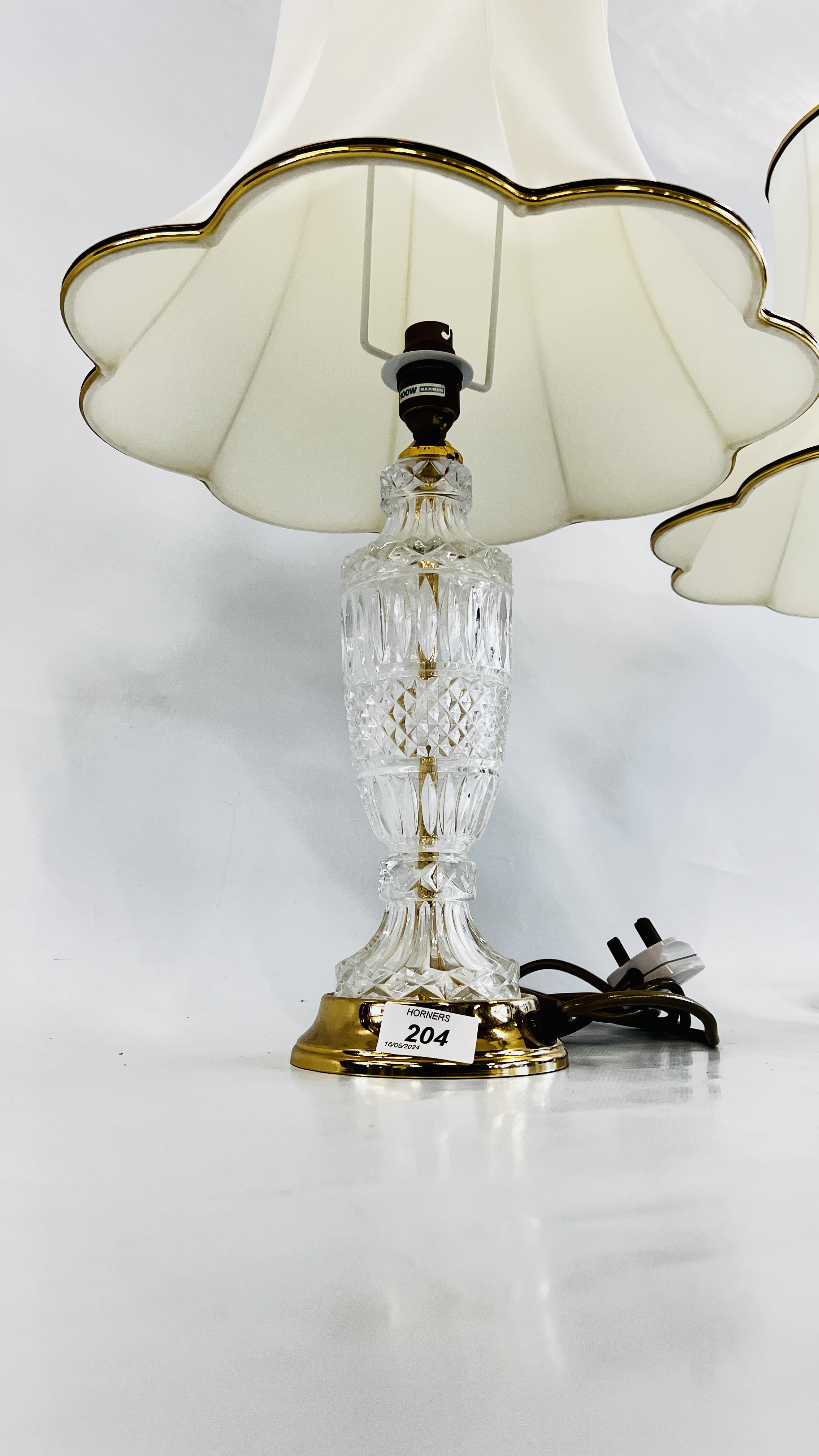 PAIR OF LEAD CRYSTAL TABLE LAMPS WITH CREAM SHADES, OVERALL HEIGHT 58CM - SOLD AS SEEN. - Image 2 of 6