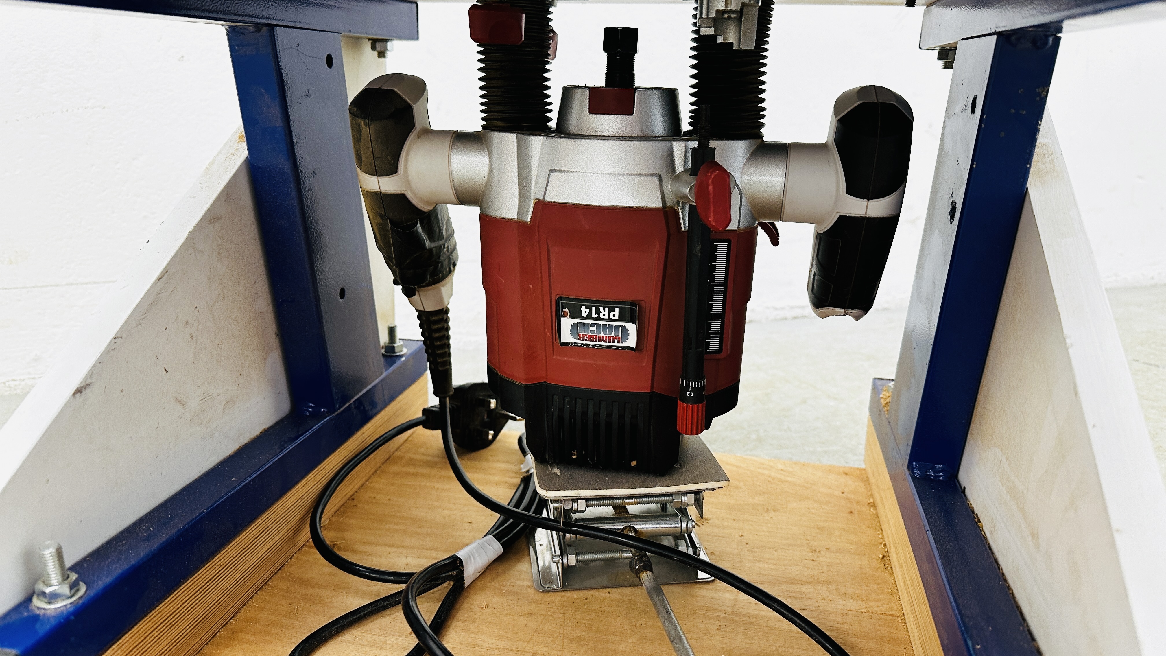 LUMBERJACK PR14 ROUTER (¼ INCH COLLET) MOUNTED IN CHARNWOOD ROUTER TABLE - TRADE SALE ONLY. - Bild 4 aus 4