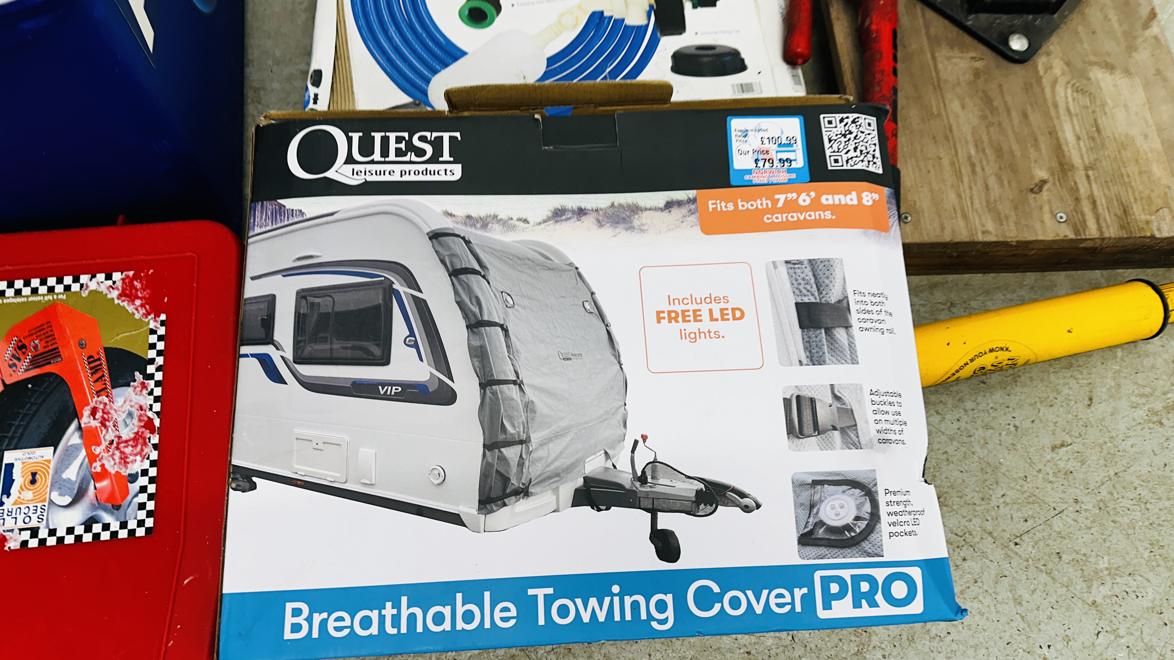 A GROUP OF CAMPING EQUIPMENT TO INCLUDE A PEPSI COOL BOX, 2 X FILTERS QUEST BREATHABLE TOWING COVER, - Bild 2 aus 8