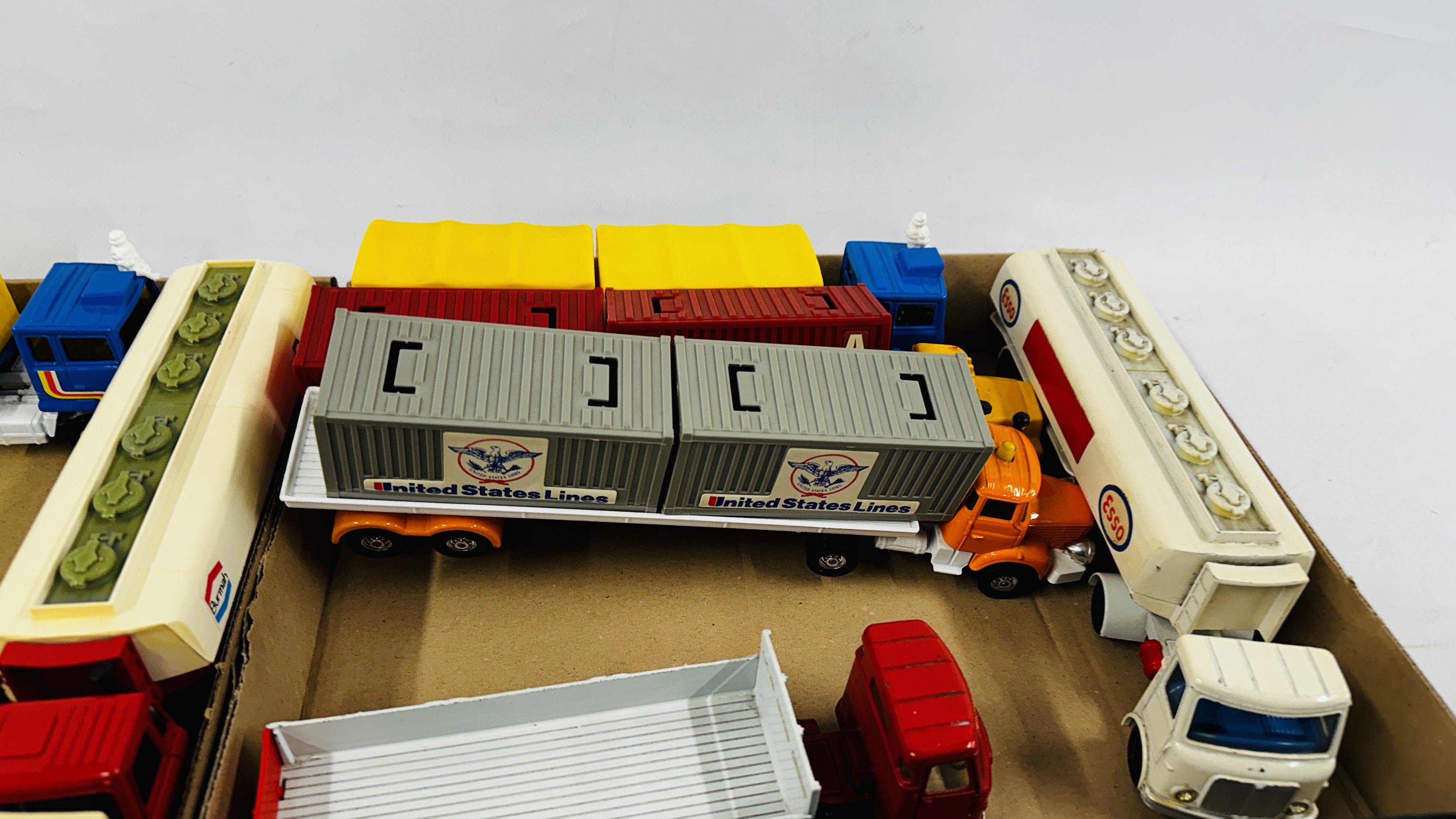 2 X TRAYS CONTAINING A GROUP OF ASSORTED DIE-CAST MODEL TRANSPORTER LORRIES TO INCLUDE ESSO AND - Image 16 of 16