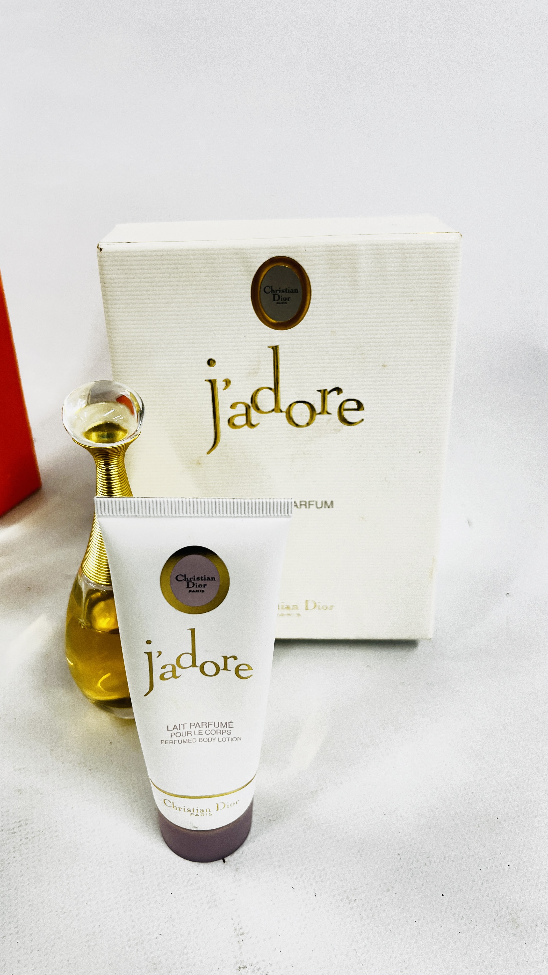 A GROUP OF BOXED PART USED FRAGRANCES TO INCLUDE "CHRISTIAN DIOR" J'ADORE GIFT SET, - Image 4 of 5