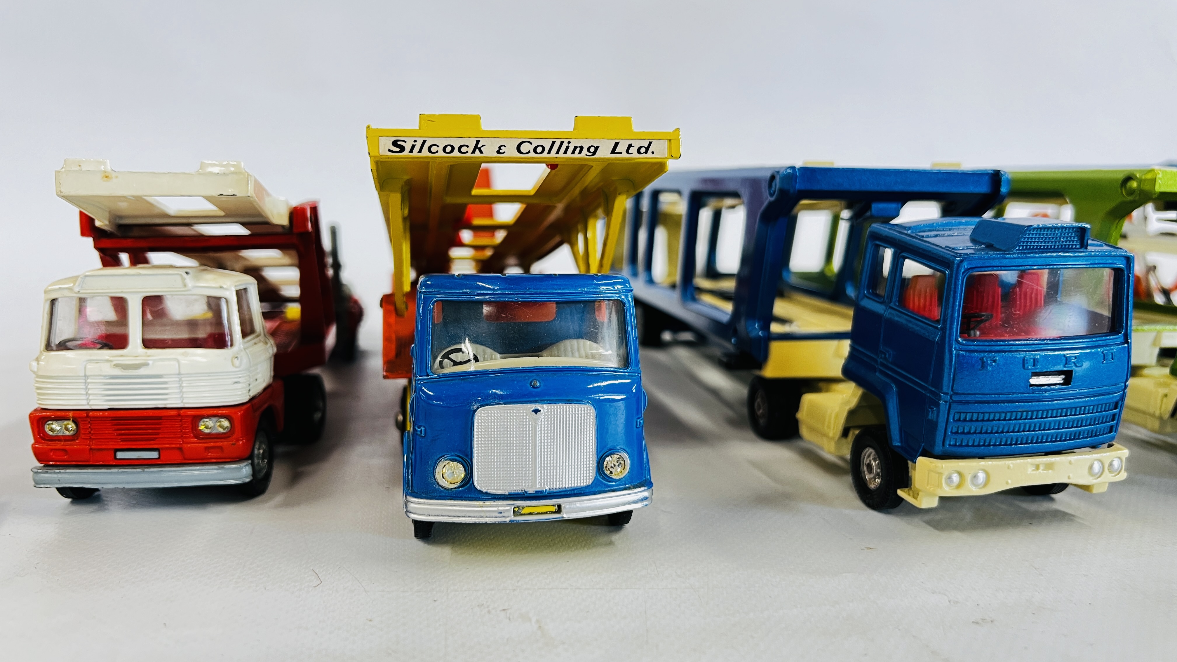 A GROUP OF 6 DIE-CAST CORGI CAR TRANSPORTERS. - Image 4 of 9