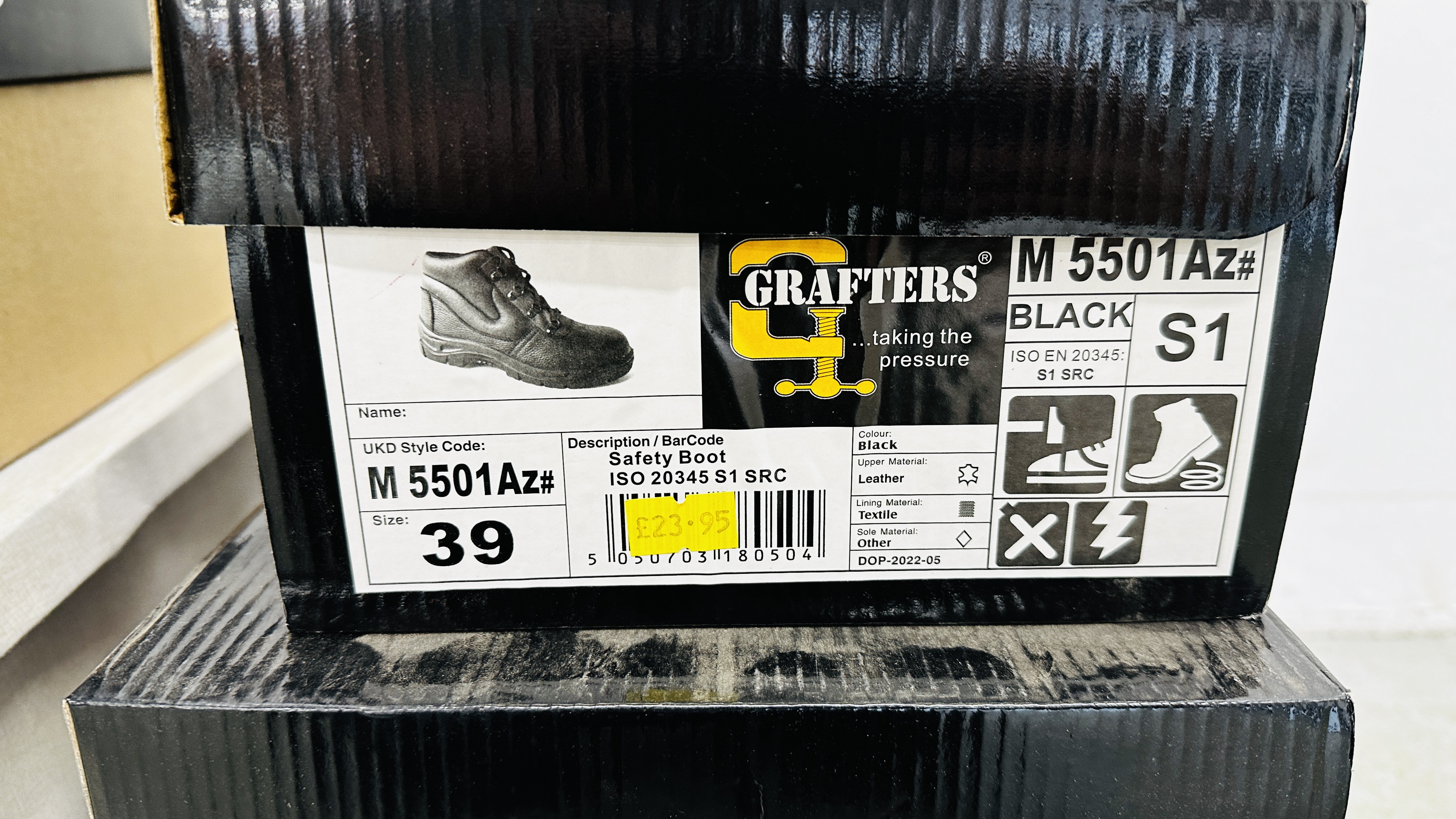 4 X PAIRS AS NEW GRAFTERS SAFETY BOOTS (2 X SIZE 39, 43, 45), - Image 3 of 11